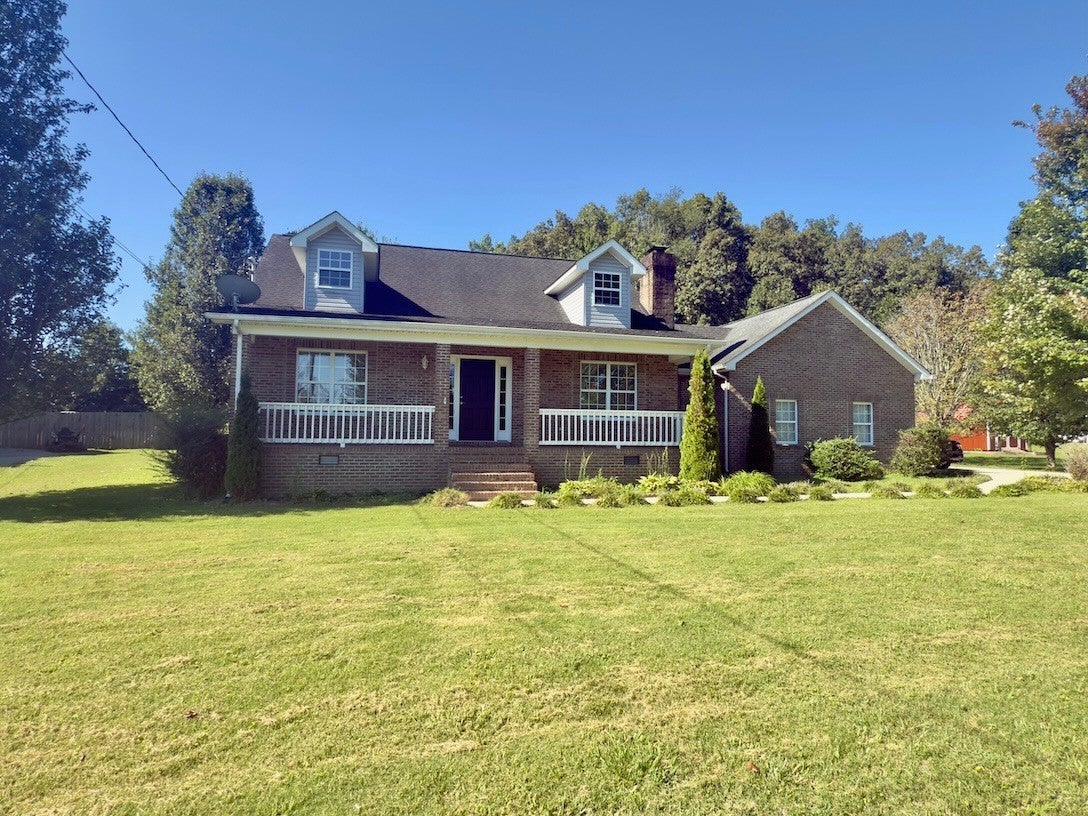90 Heather Hts — photo