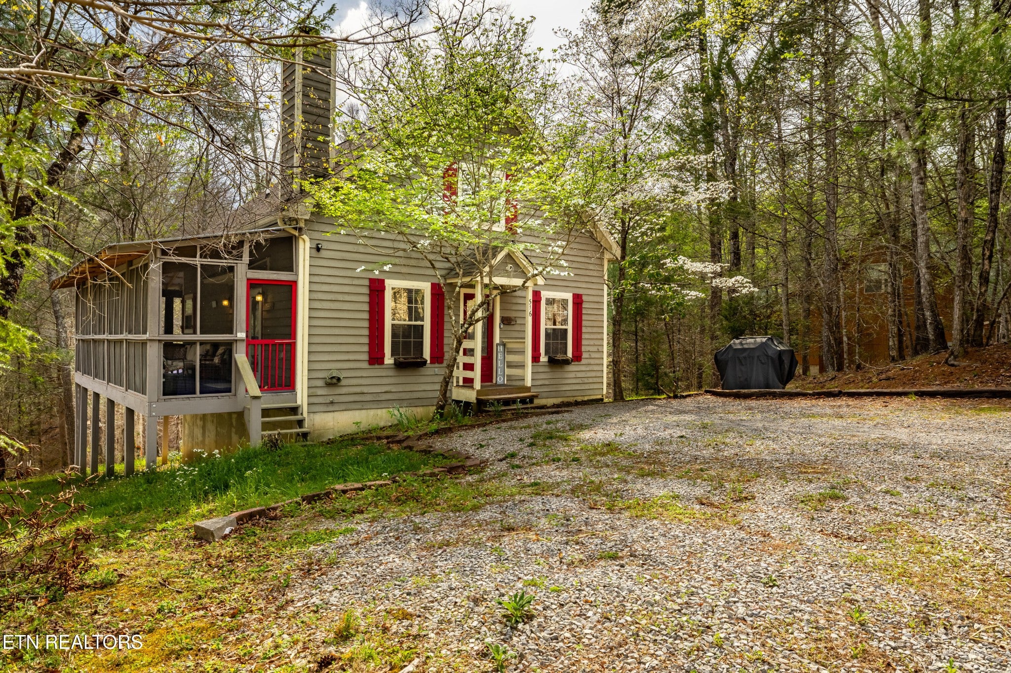 516 Clearwater Circle — photo