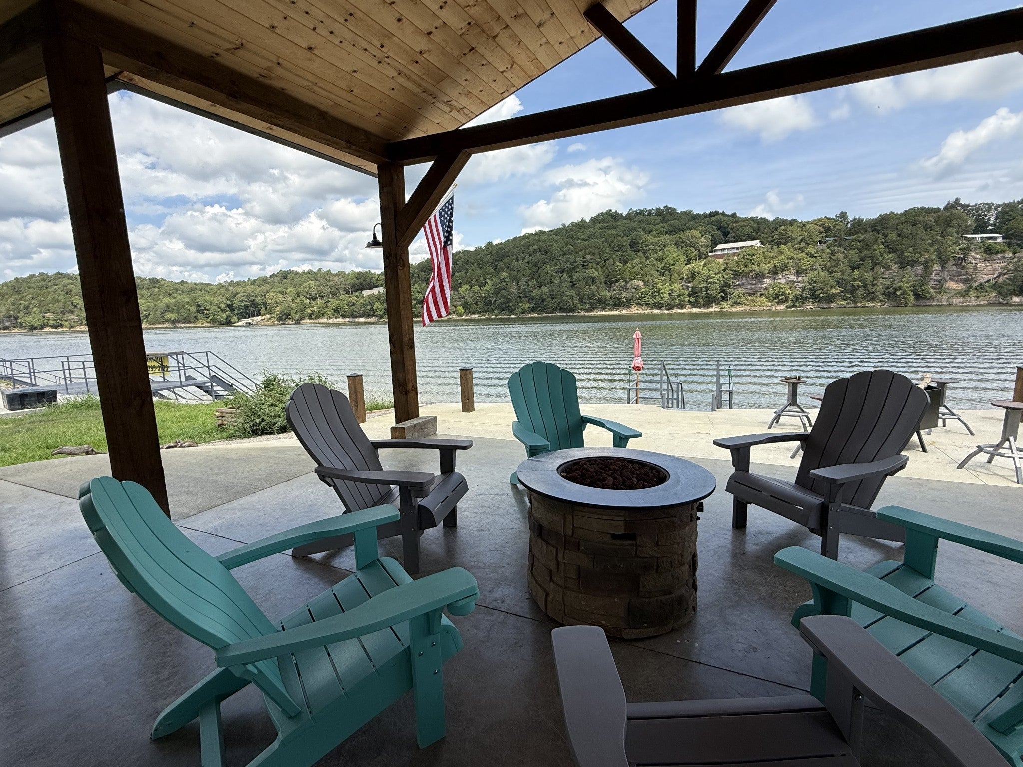 188 S River Front Dr — photo