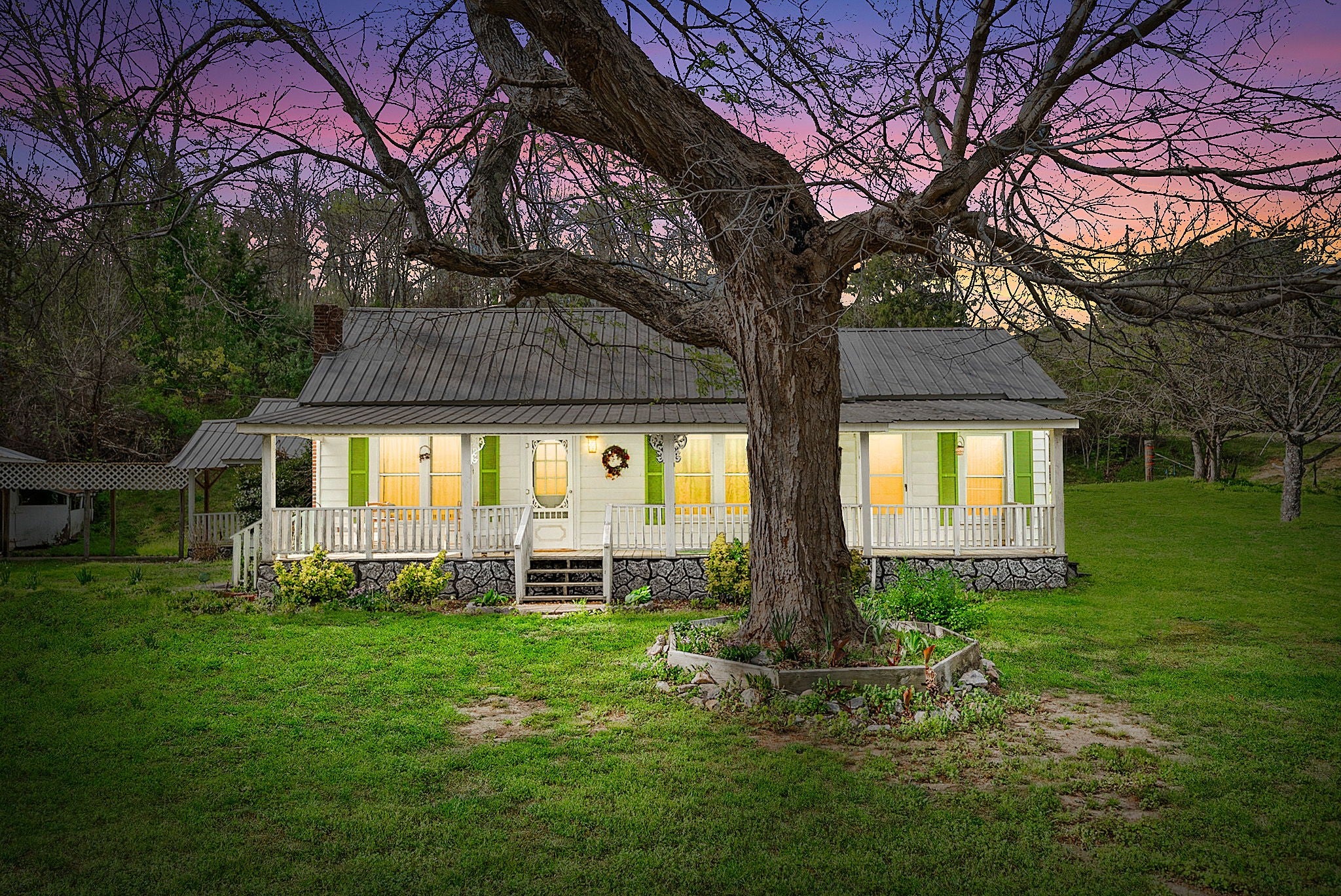 5 Bud Parker Ln — photo