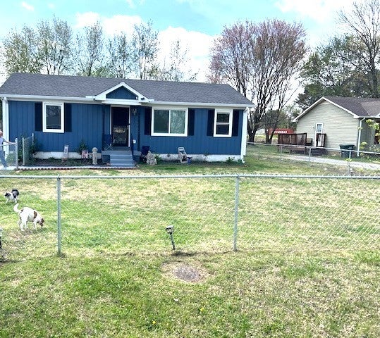 102 Cofer Dr — photo