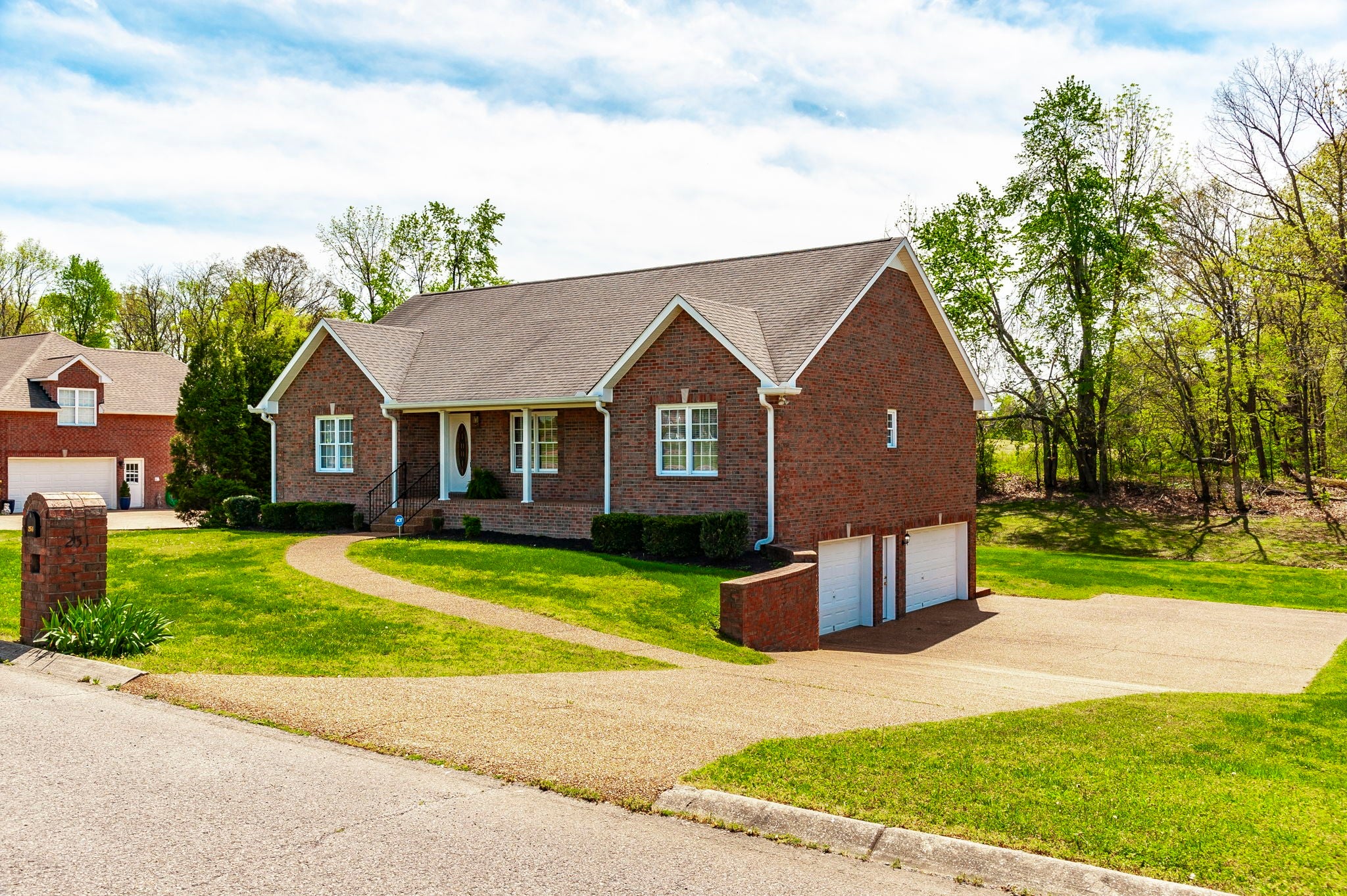 251 Allen Dr — photo
