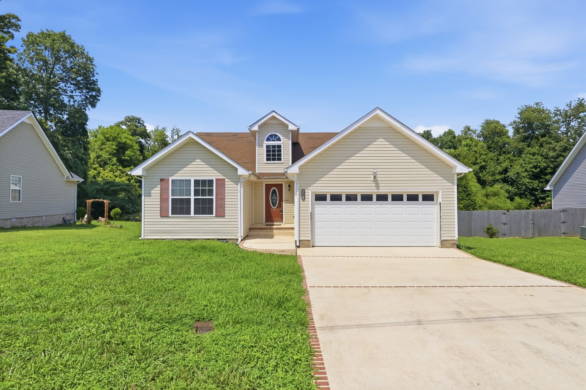 1295 Keech Dr — photo