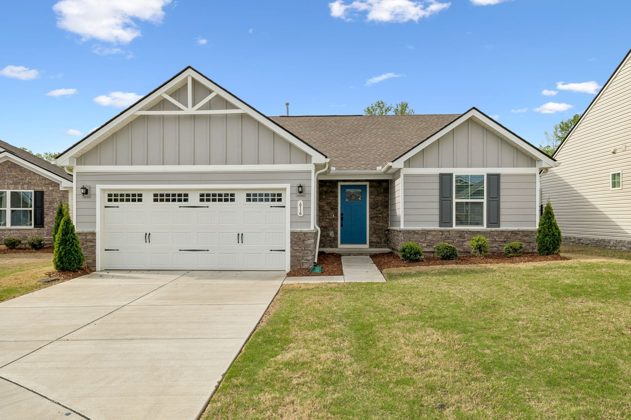 616 Streamview Dr — photo