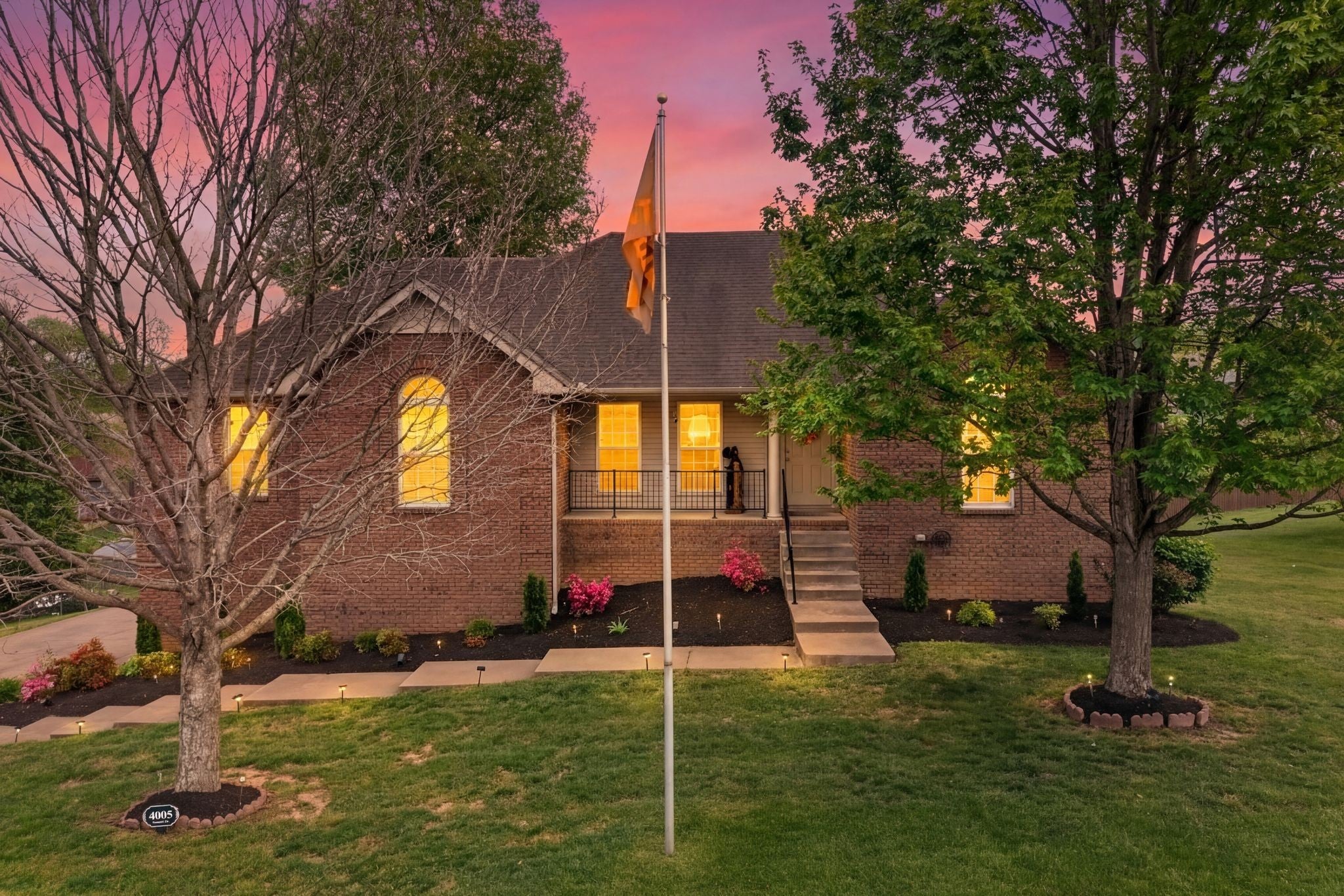 4005 Summit Dr — photo