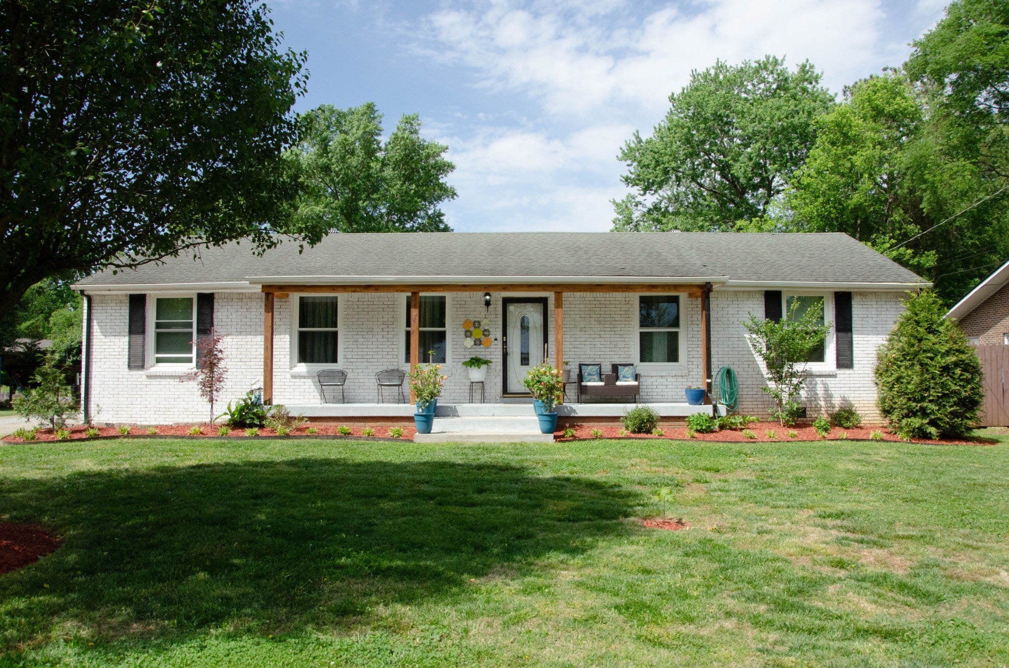 1614 Minerva Dr — photo