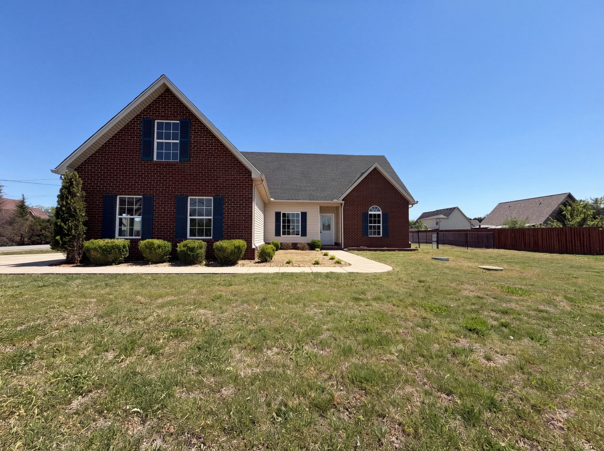 425 Long Creek Dr — photo