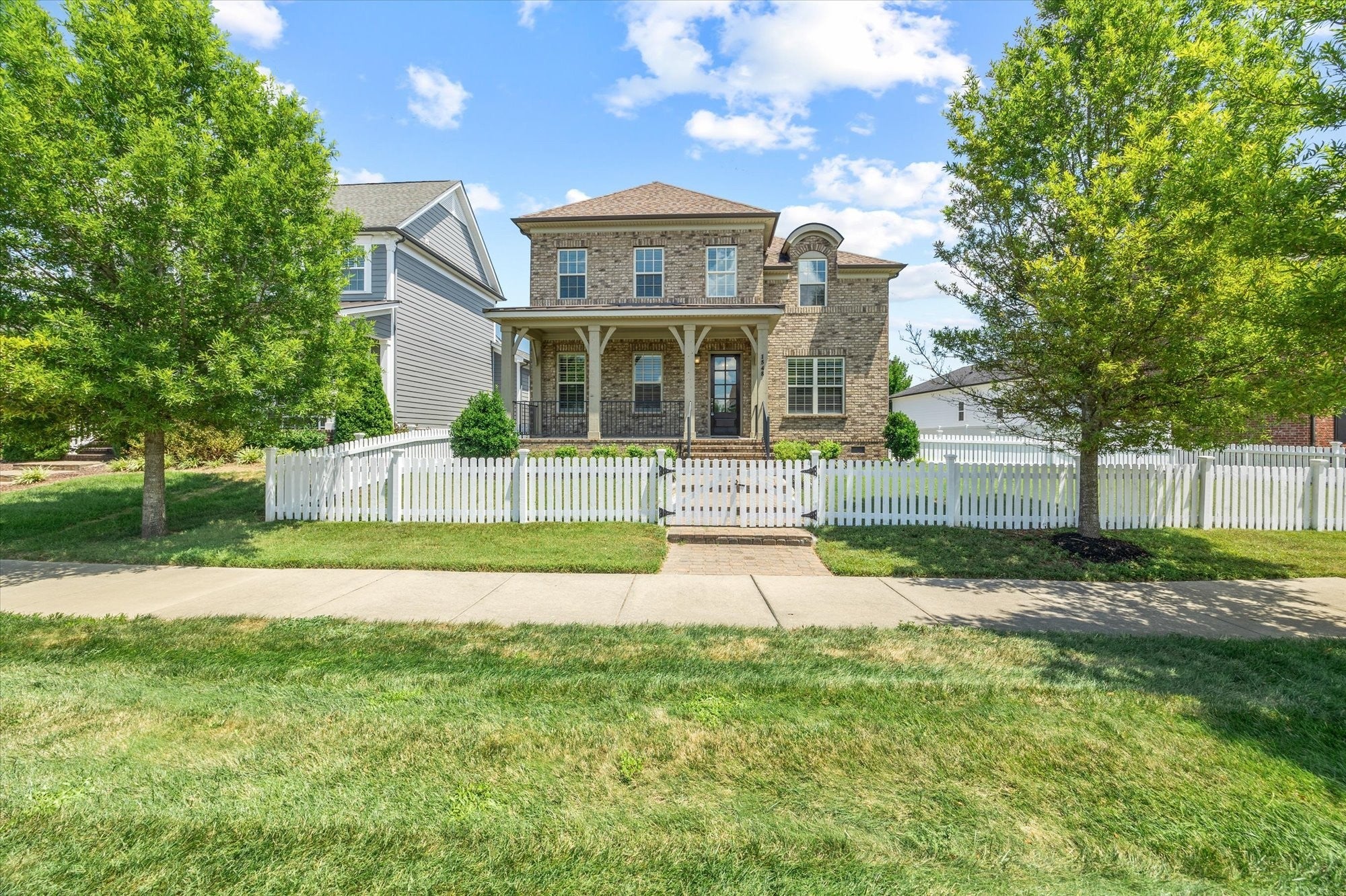 1548 Drakes Creek Rd — photo