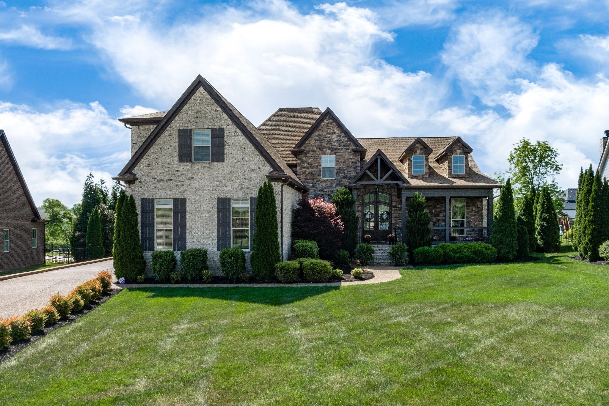 106 Nogs Gdn — photo