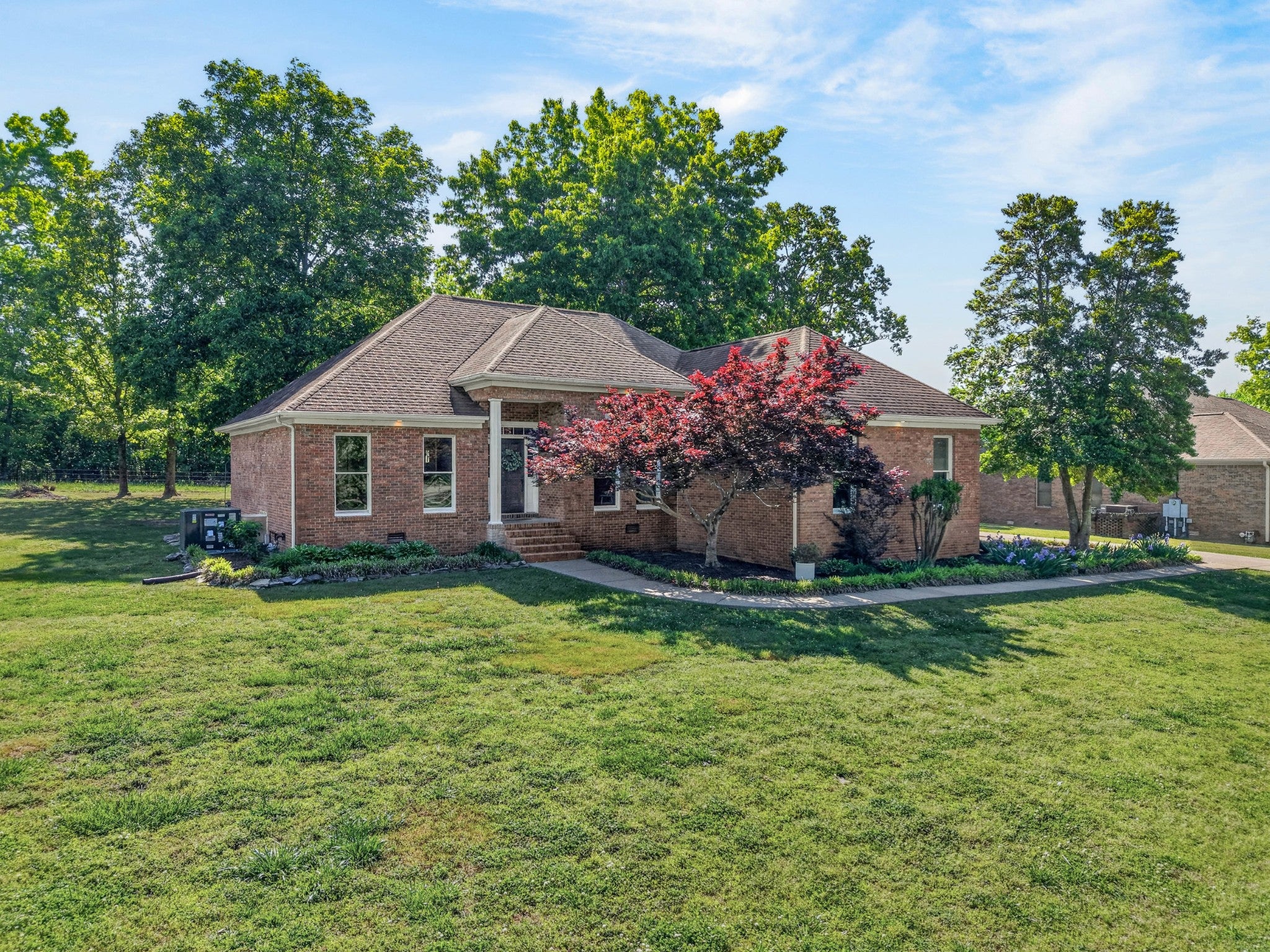 132 Ashton Cir — photo