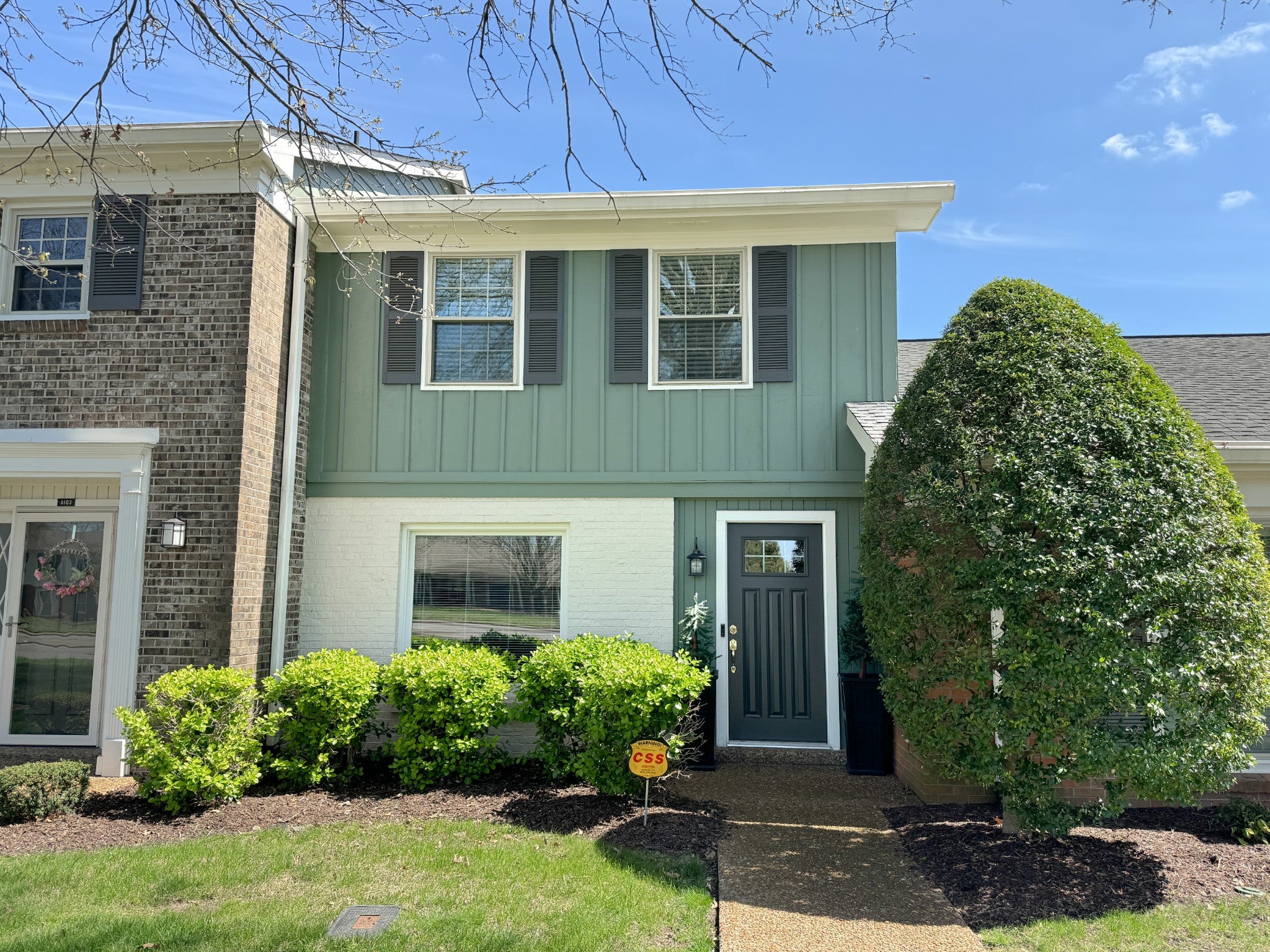 1002 E Northfield Blvd a102 — photo