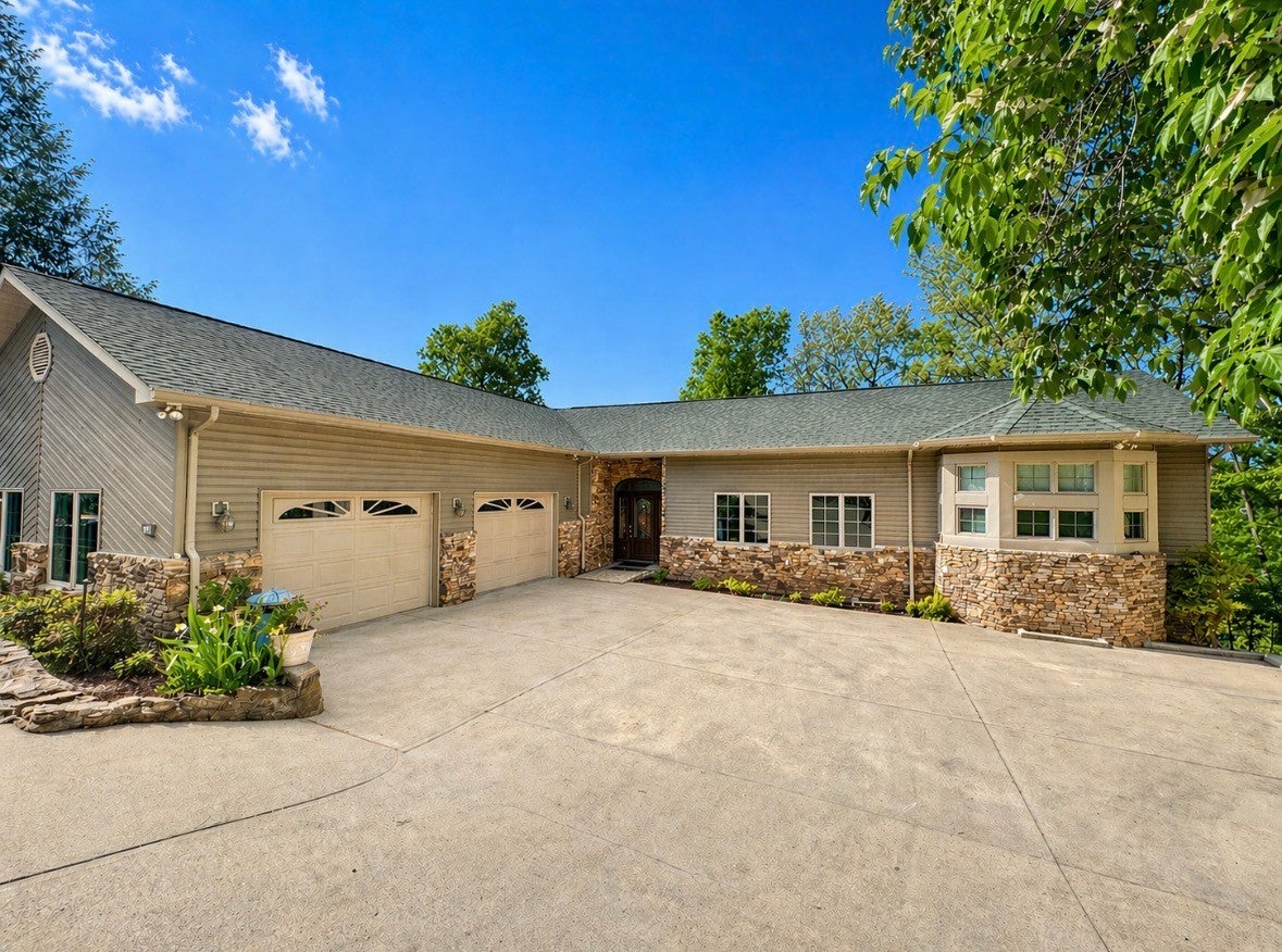 43 Markham Ter — photo