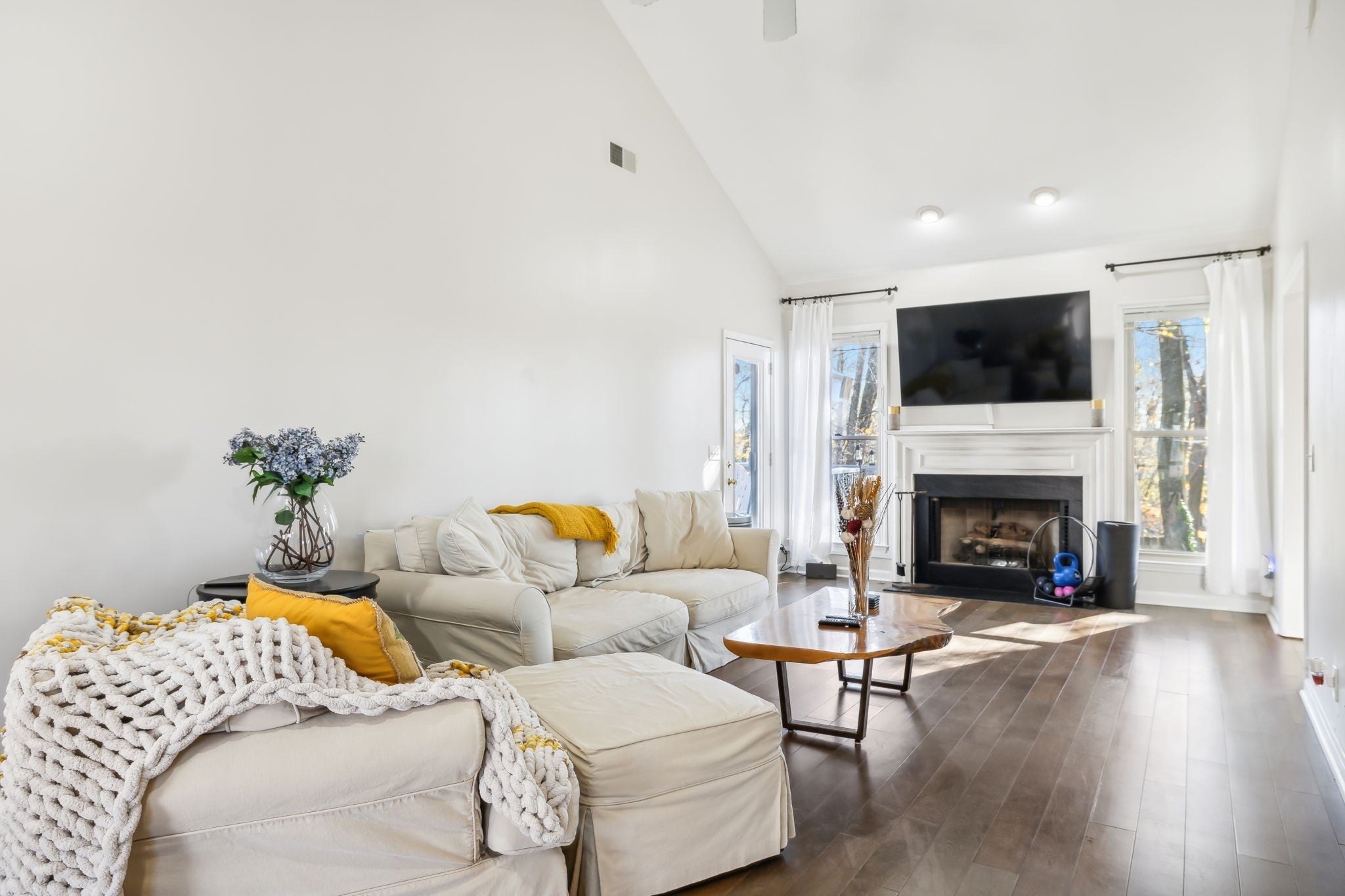 728 Magnolia Trl — photo