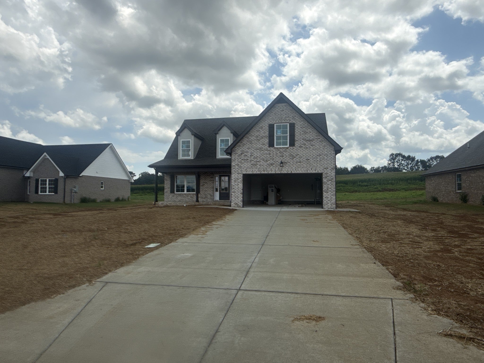 3180 Dusenburg Dr — photo