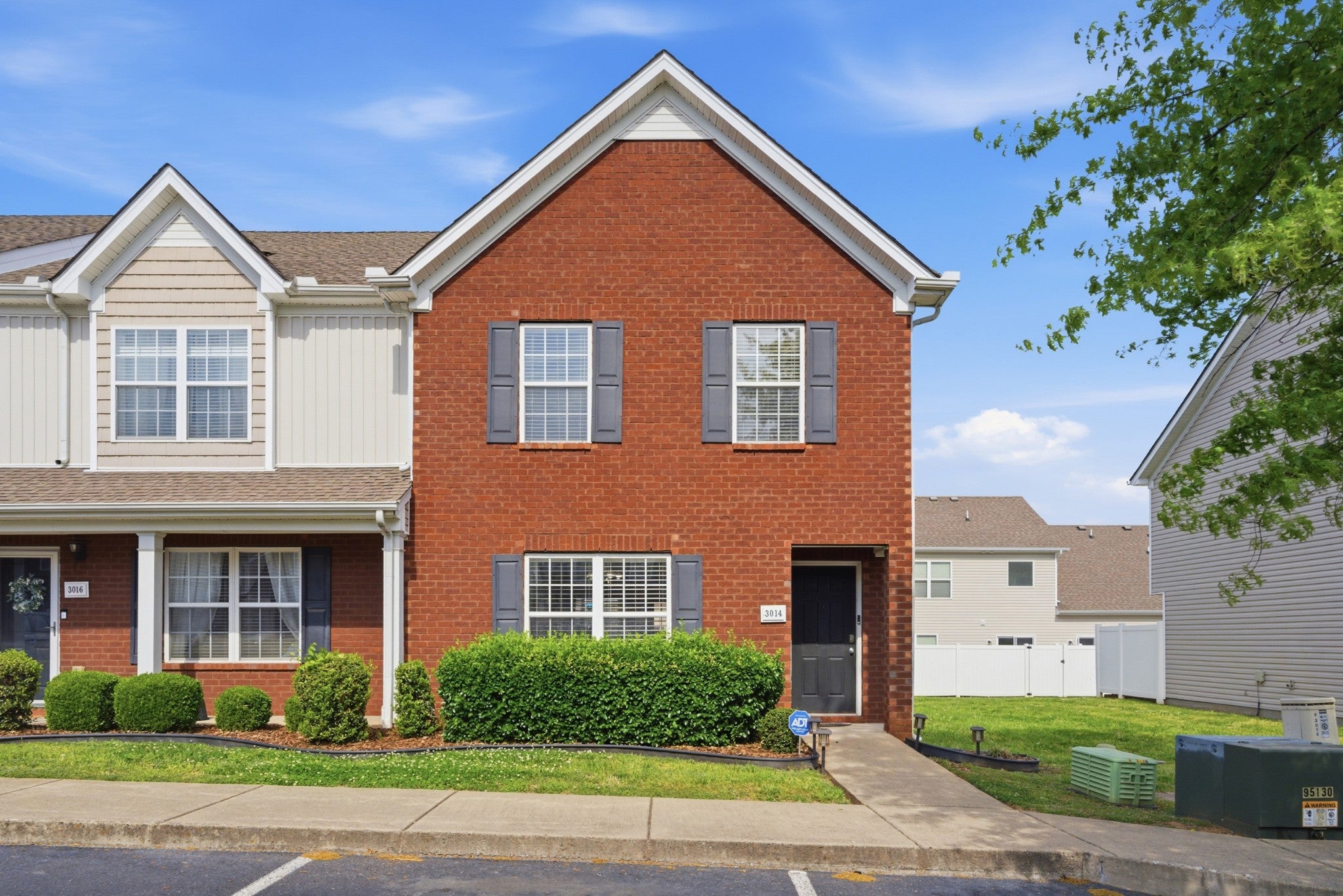 3014 Burnt Pine Dr — photo