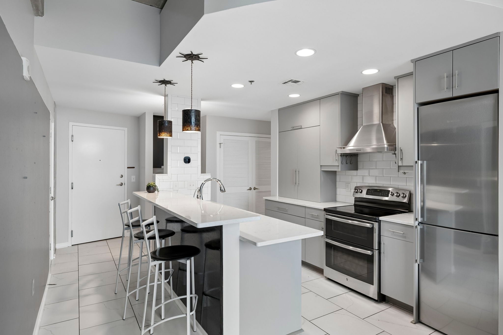 415 Church St 2413 — photo