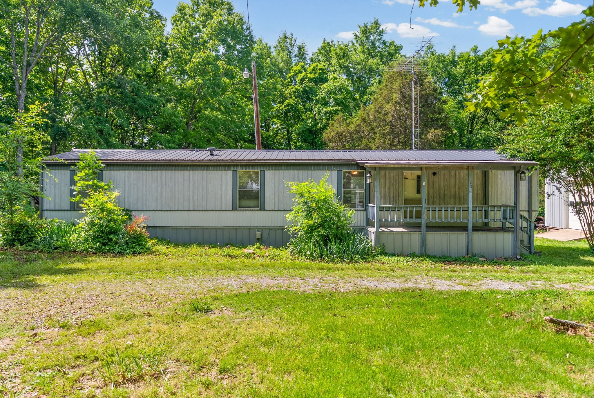 206 Boat Dock Rd — photo