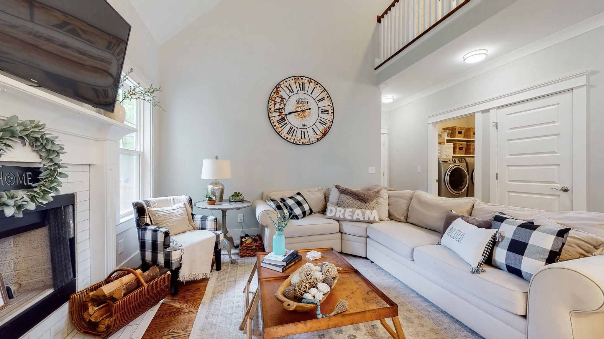 7146 Pepper Tree Cir — photo