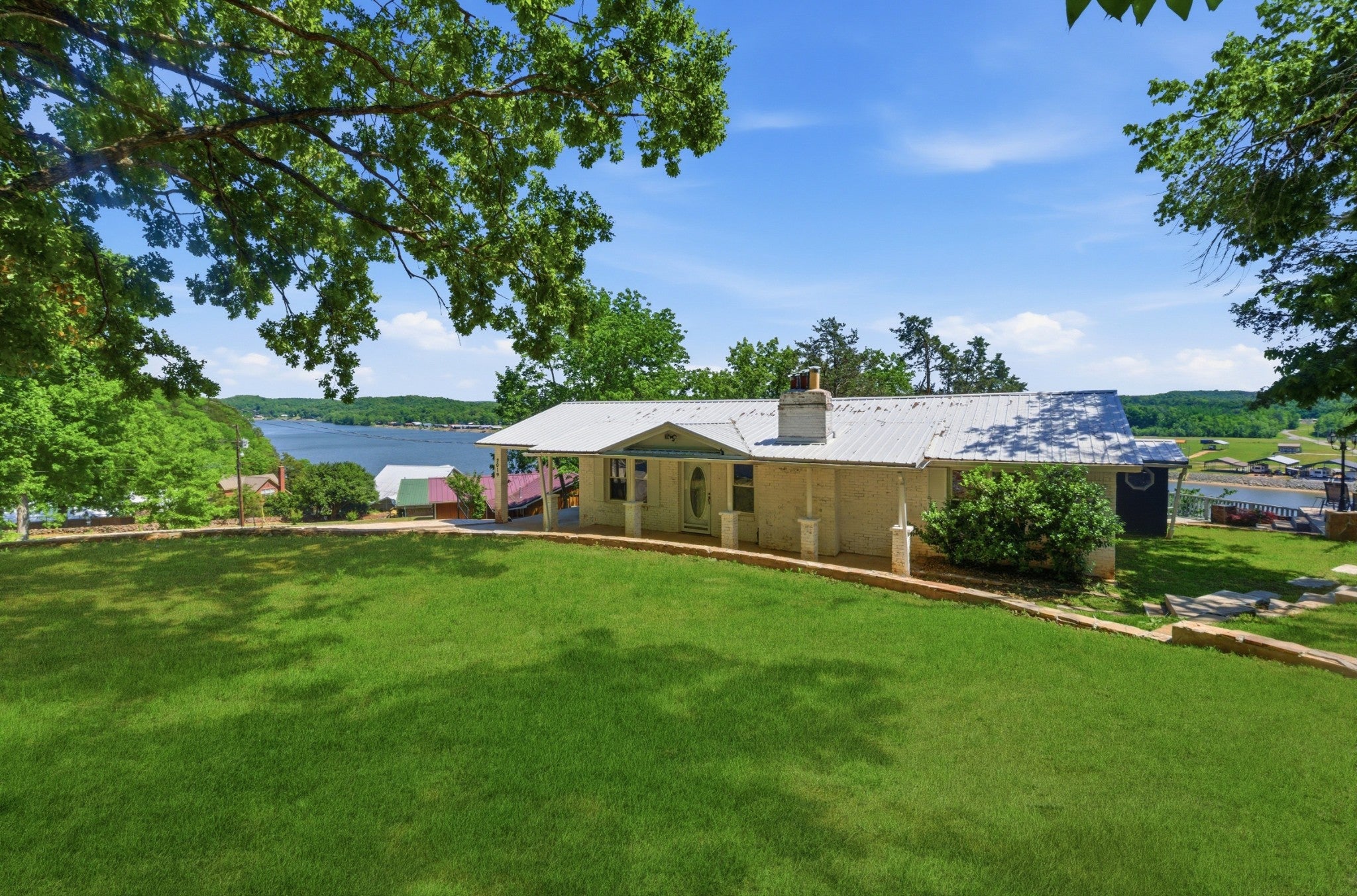 2019 Cedar Bluff Dr — photo
