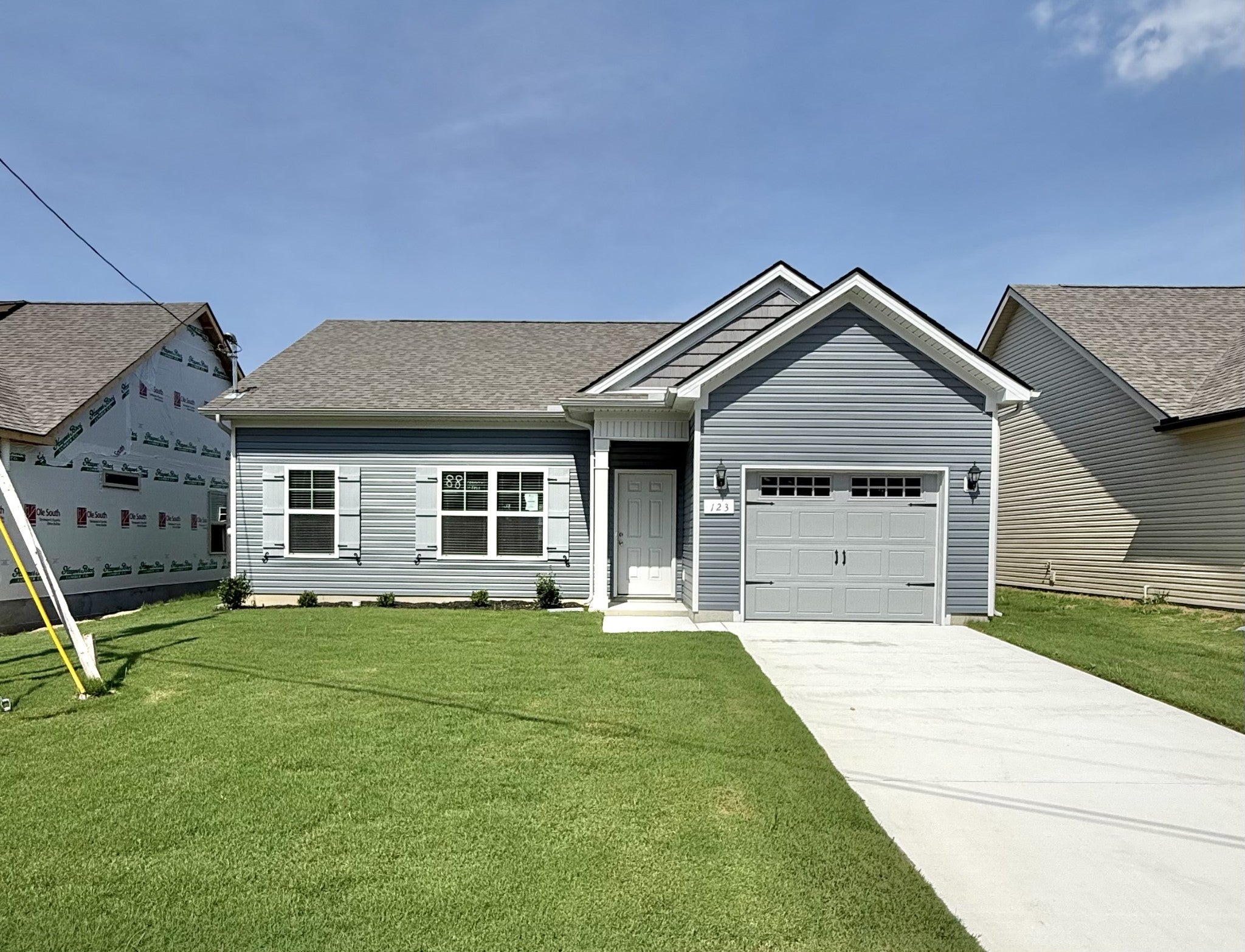 88 Stonehenge Cir — photo