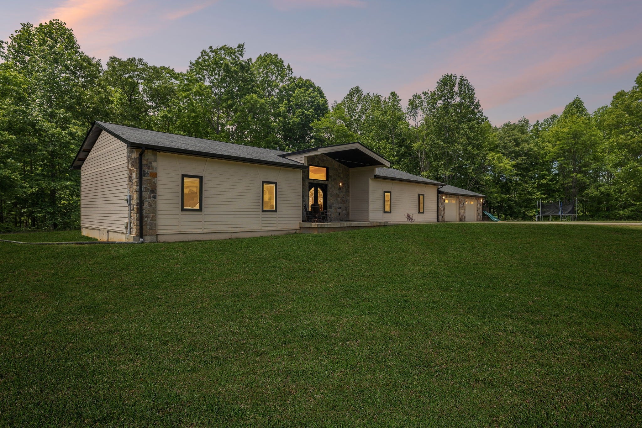 1500 Jackson Point Rd — photo