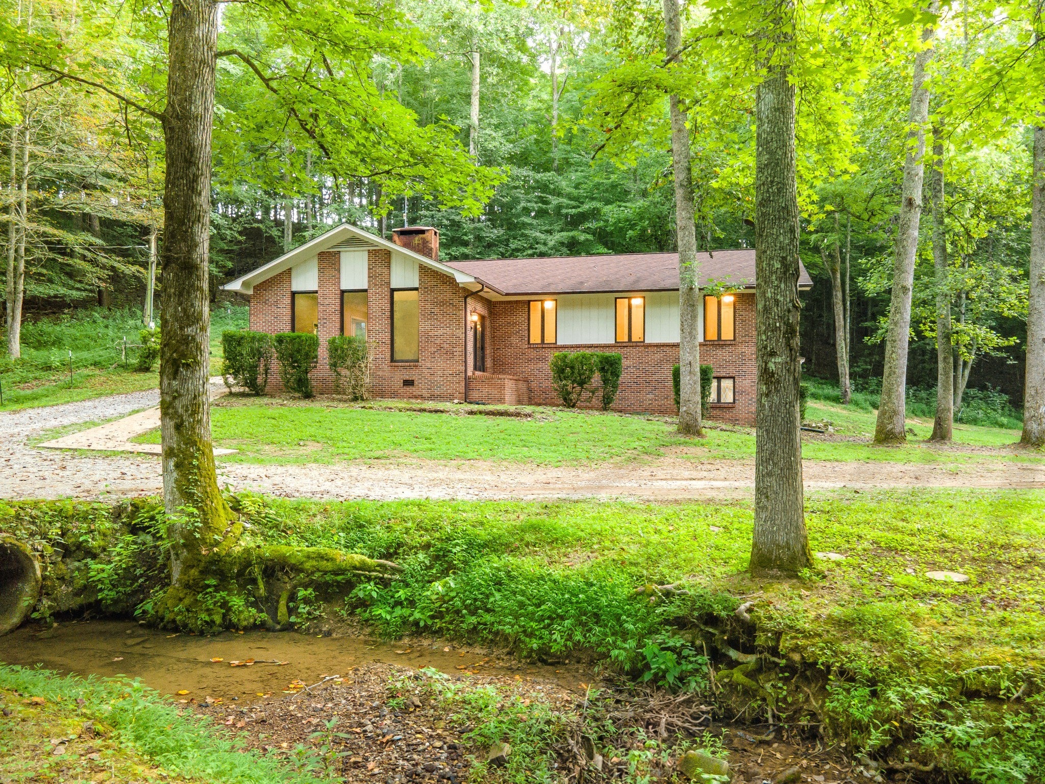 5251 Lewisburg Hwy — photo