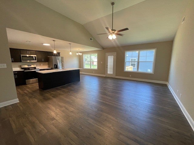 1105 Poppyseed Dr — photo