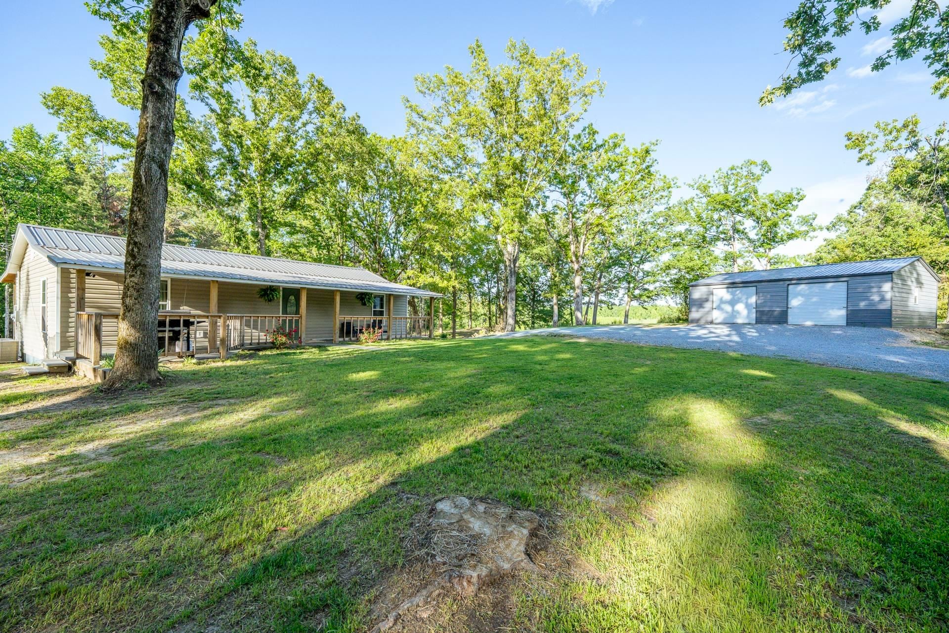 5525 Holland Creek Rd — photo