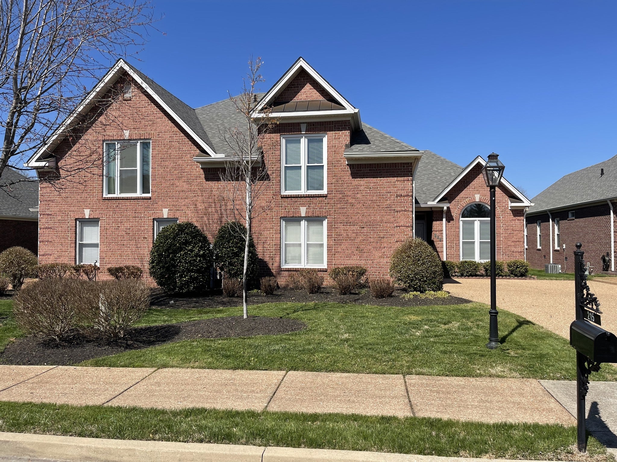 215 Stoners Glen Ct — photo