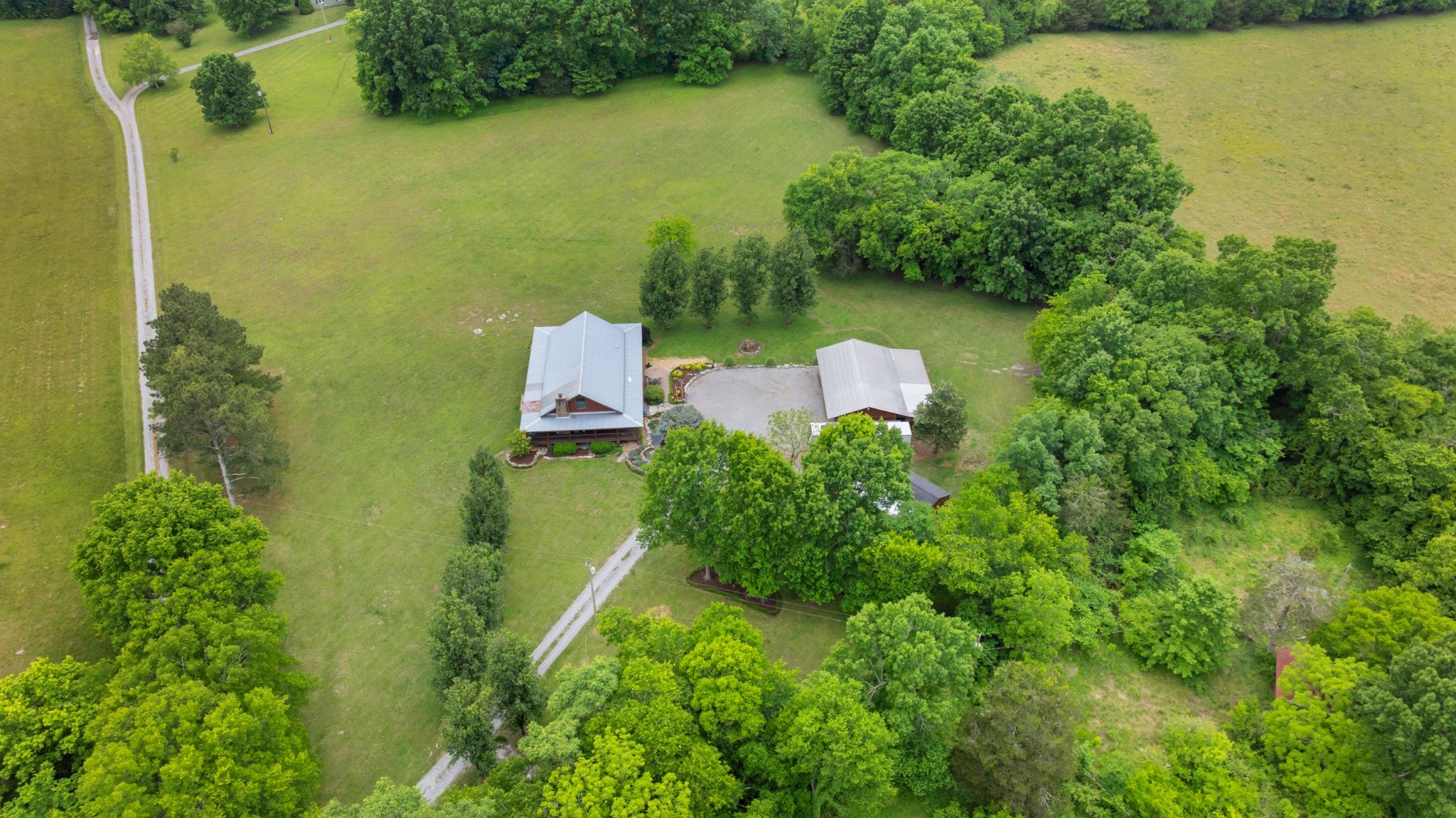 990 Bugscuffle Rd — photo