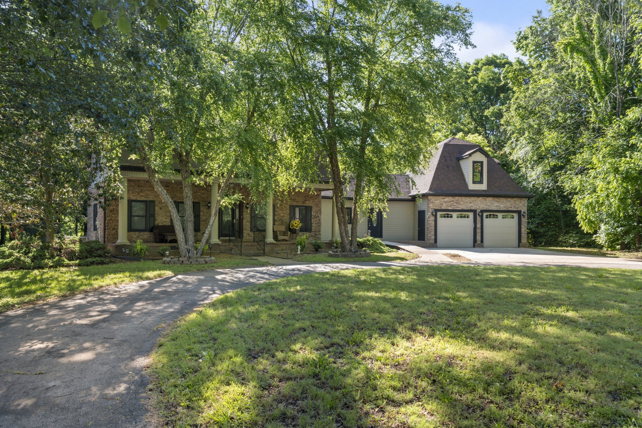 8238 Hawkins Rd — photo