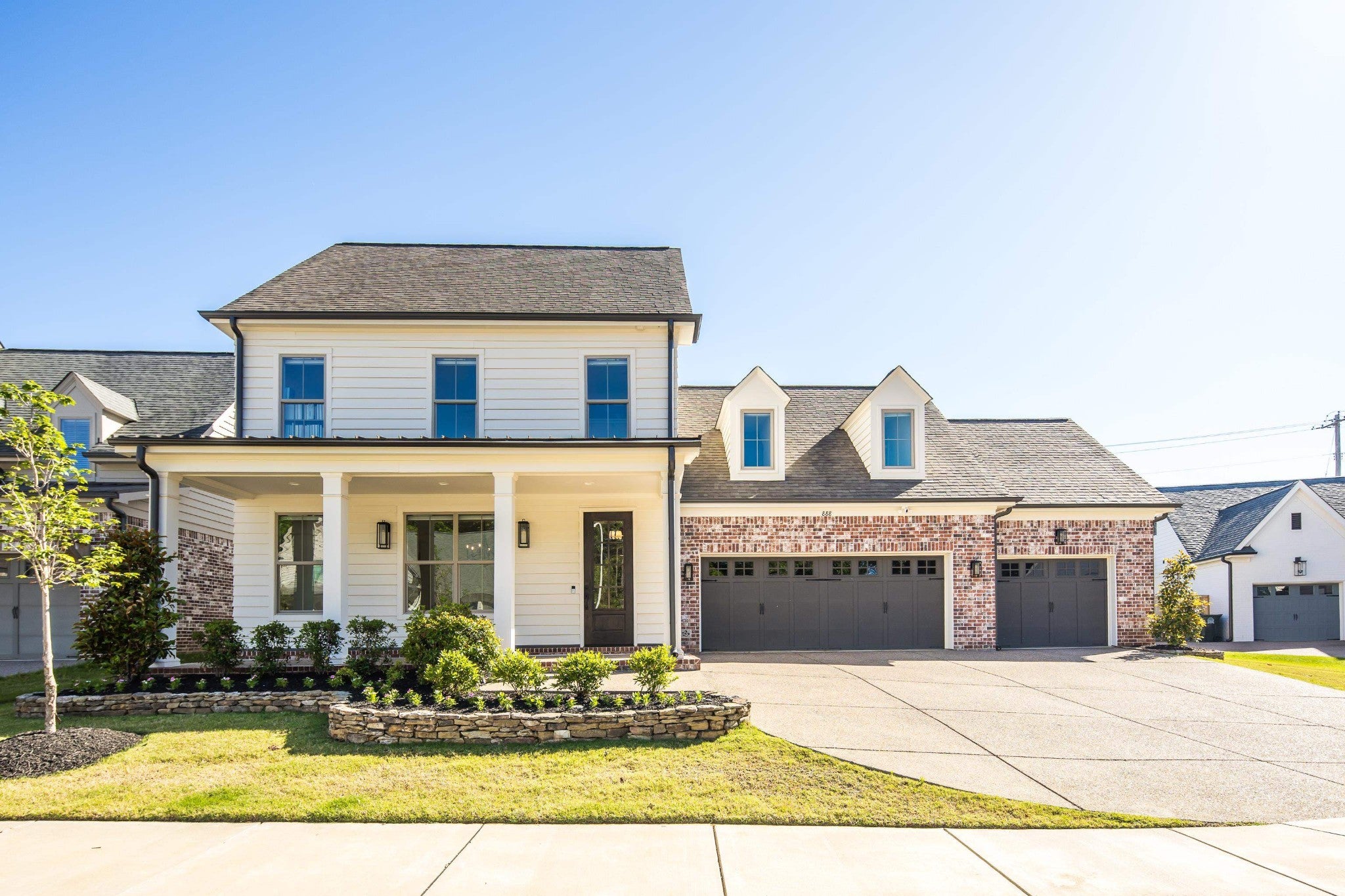 888 Cypress Vine CV — photo