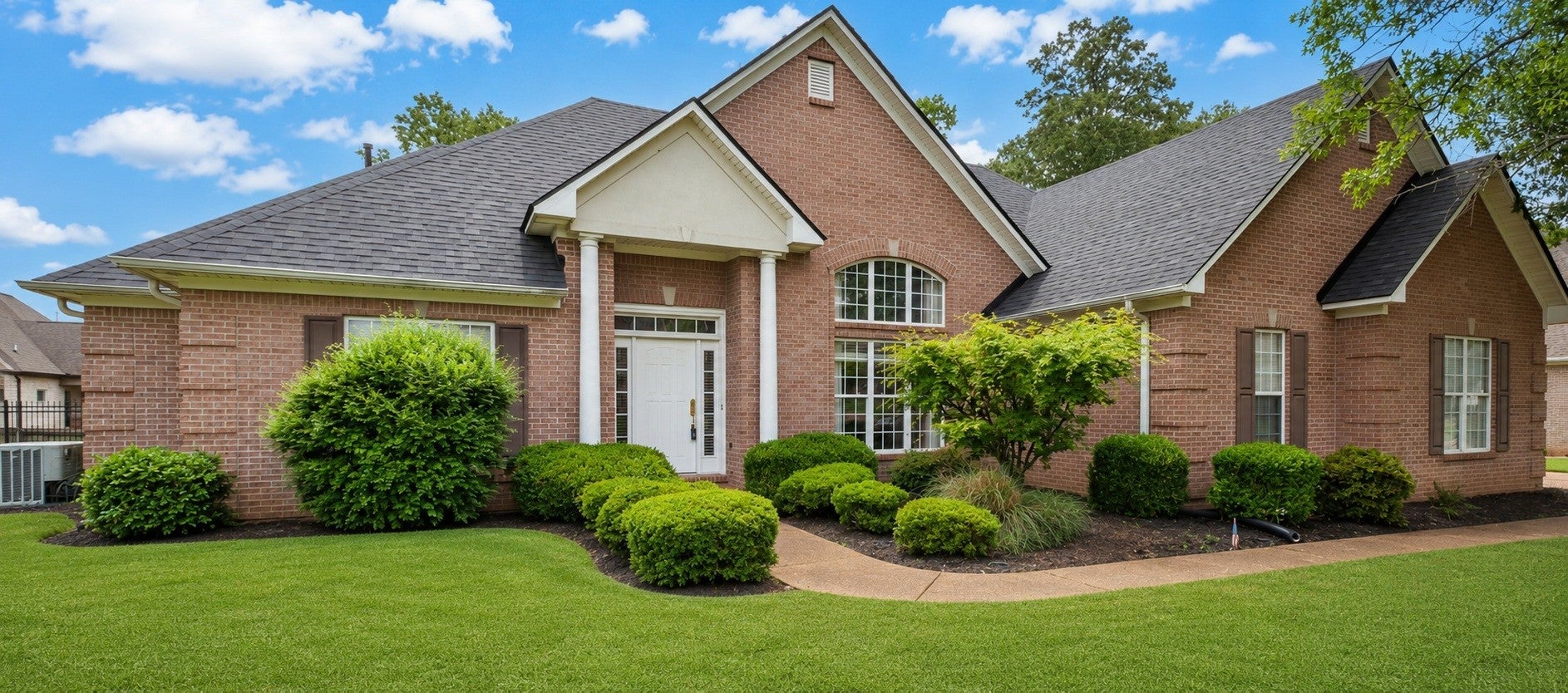 14 Brookhollow CV — photo