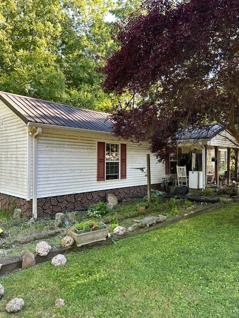 698 Clearview Rd — photo