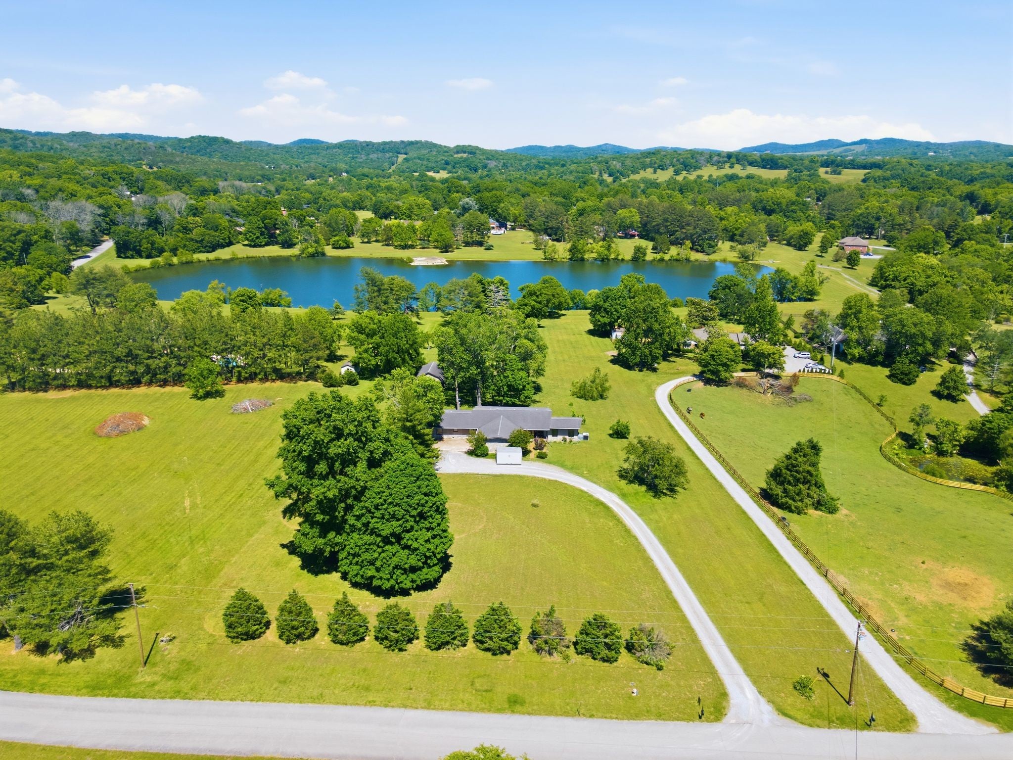 1020 Bunker Hill Dr — photo