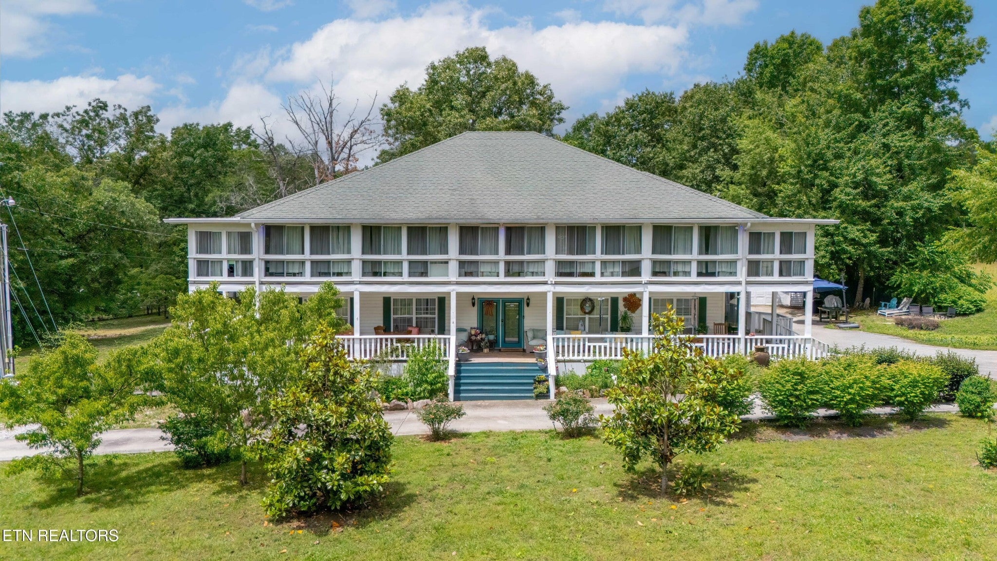 34 Rozzel Rd — photo 3