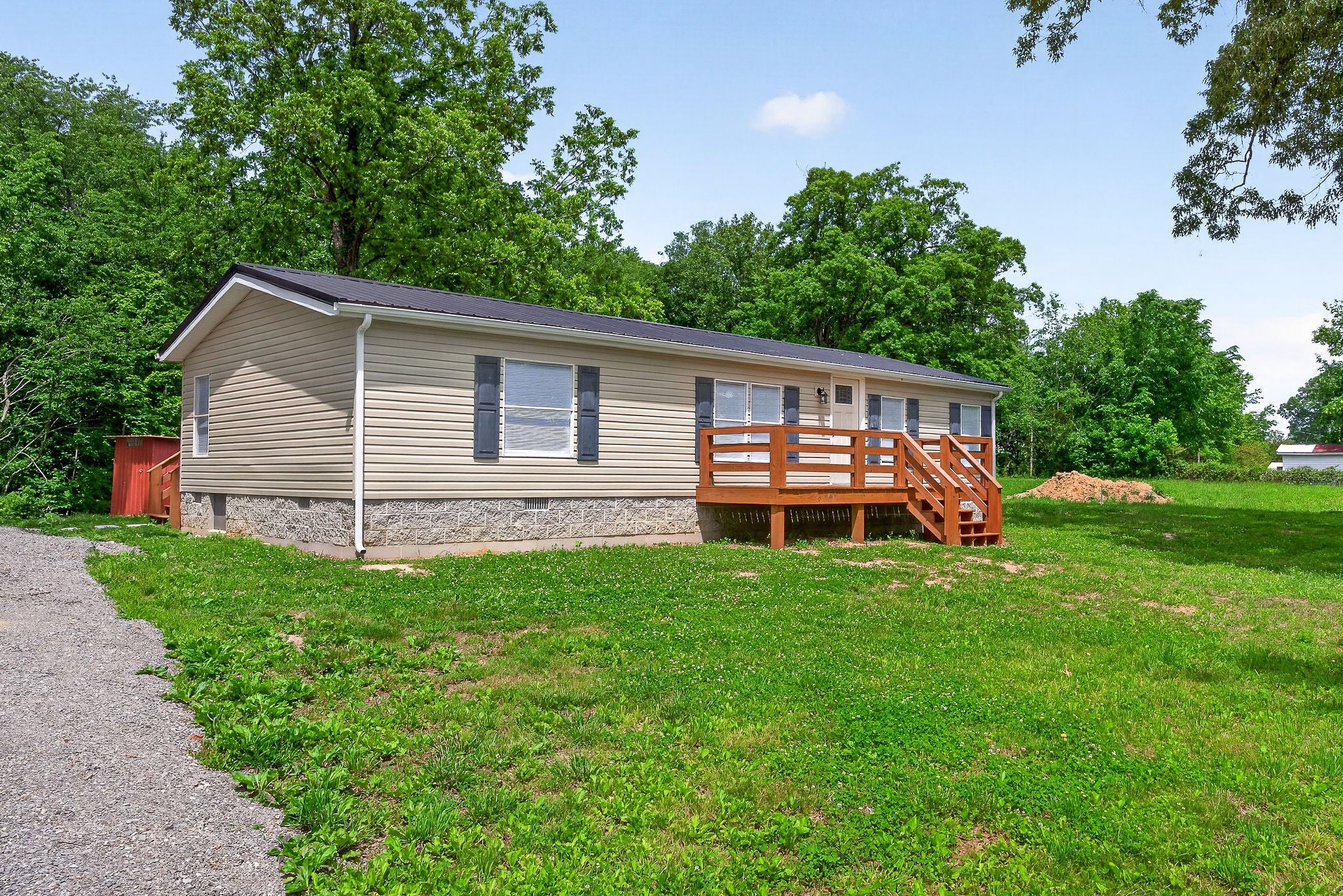 1437 Jefferson Rd — photo