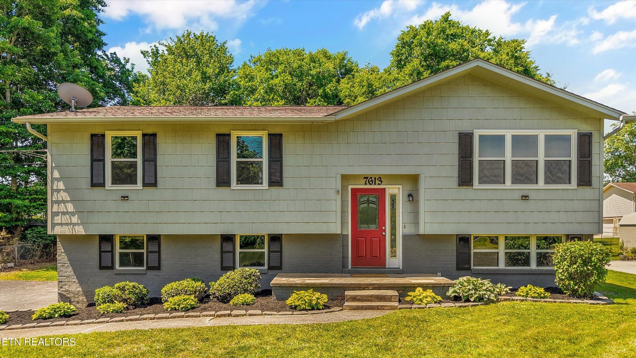 7613 Fall Wind Court — photo