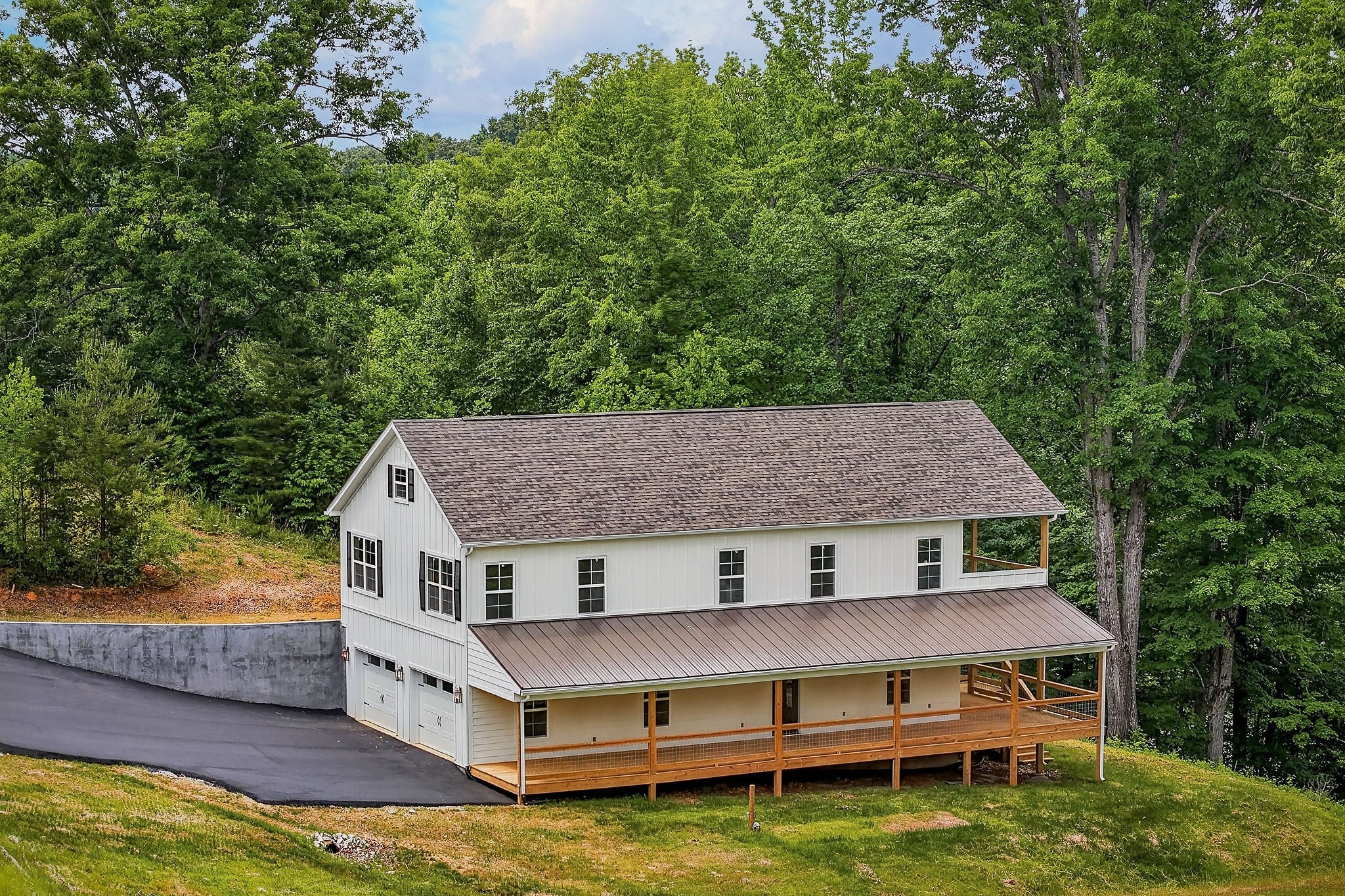 253 River Front Dr — photo