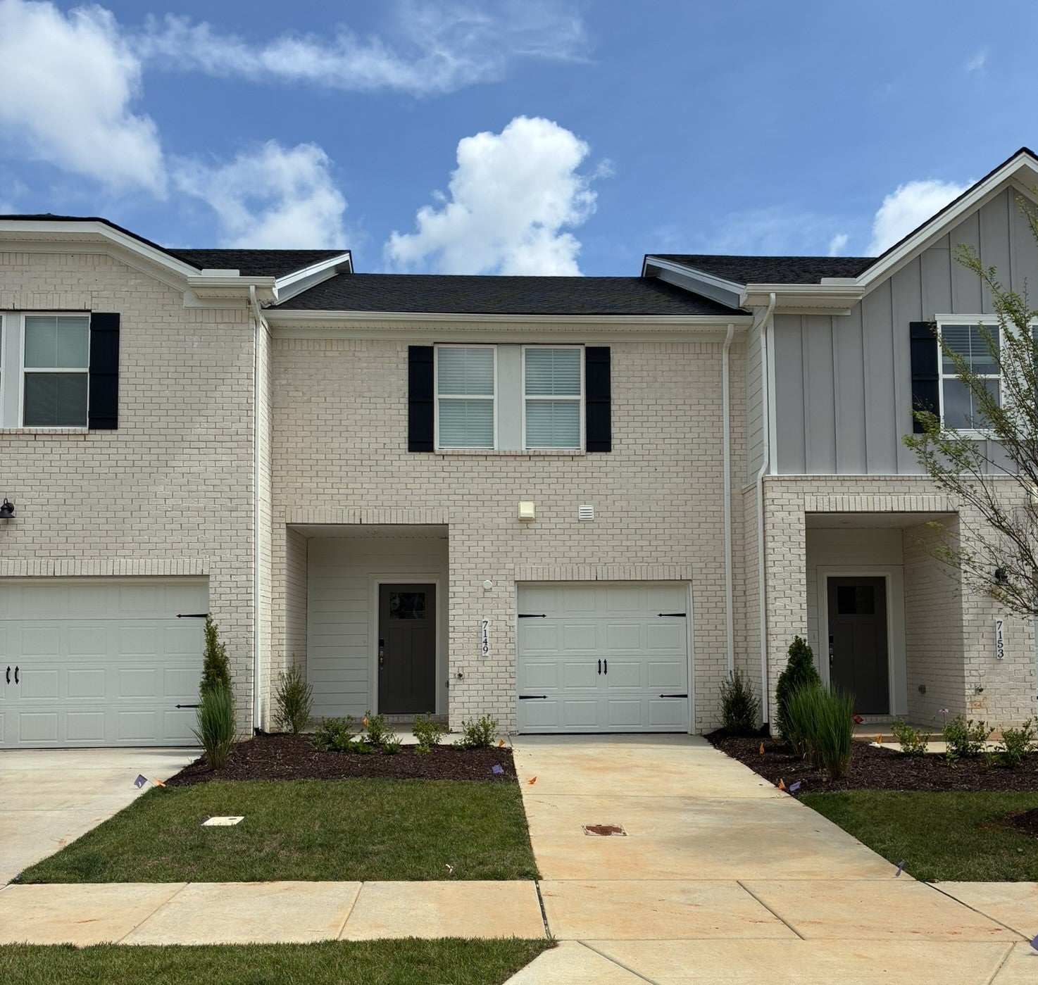 7149 Cedarcrest Ln — photo