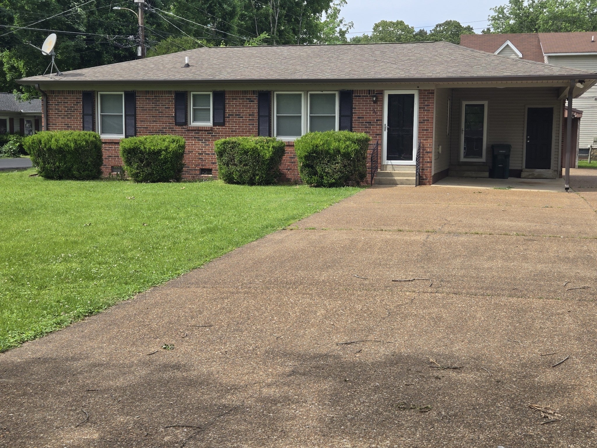 95 Sunset Dr — photo
