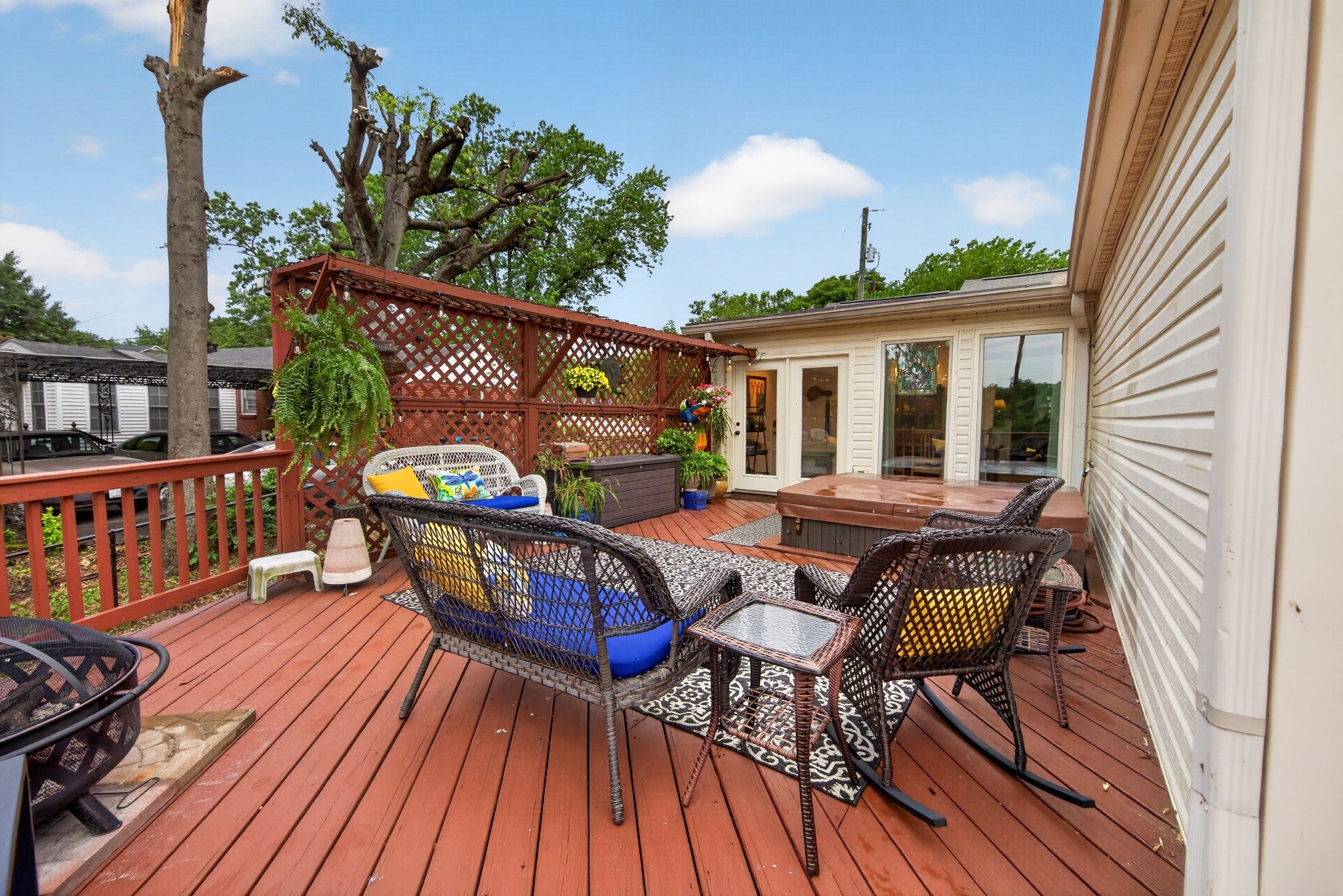 3210 Southlake Dr — photo