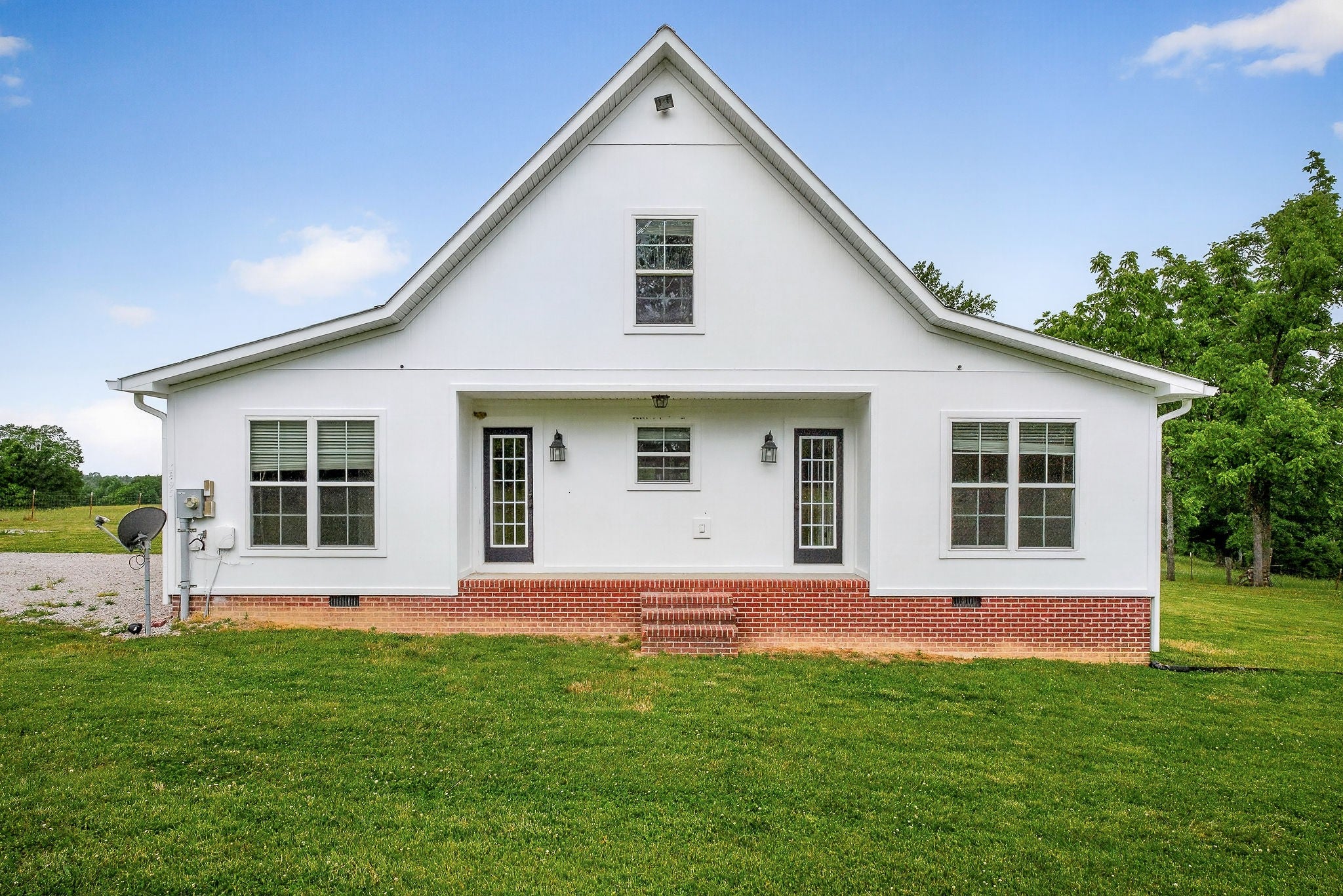 8495 Baxter Rd — photo