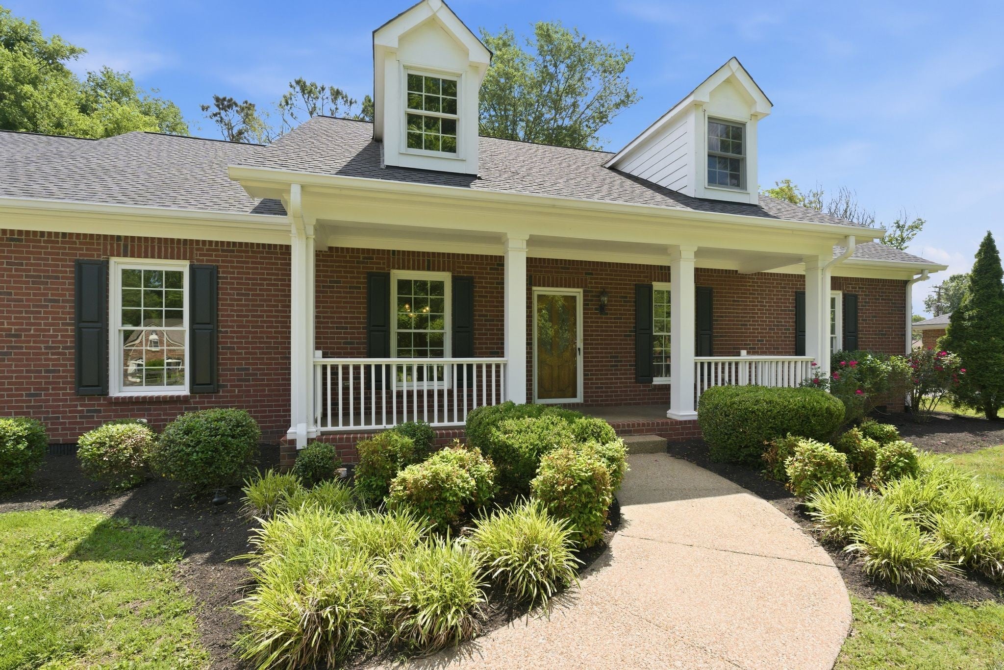 209 Cotton Ln — photo