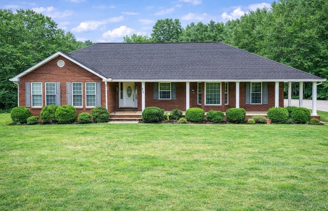 868 Arlington Ridge Rd — photo