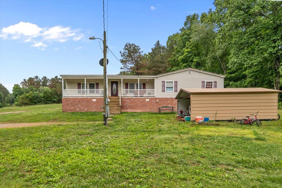 54 Tyler Ln — photo