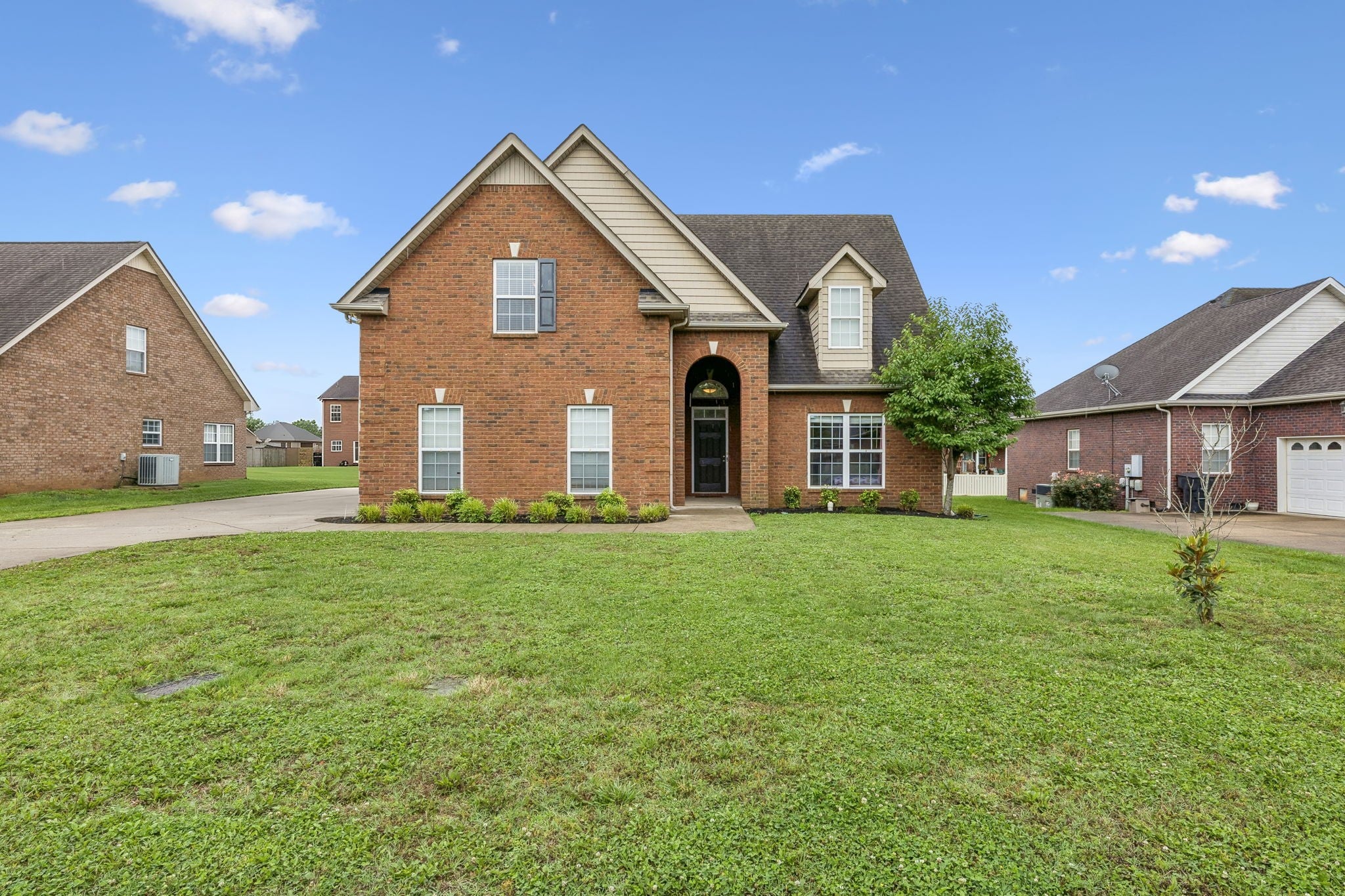 1333 Sam Houston Ave — photo