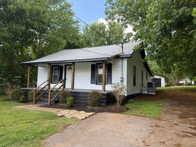 214 Myers St — photo