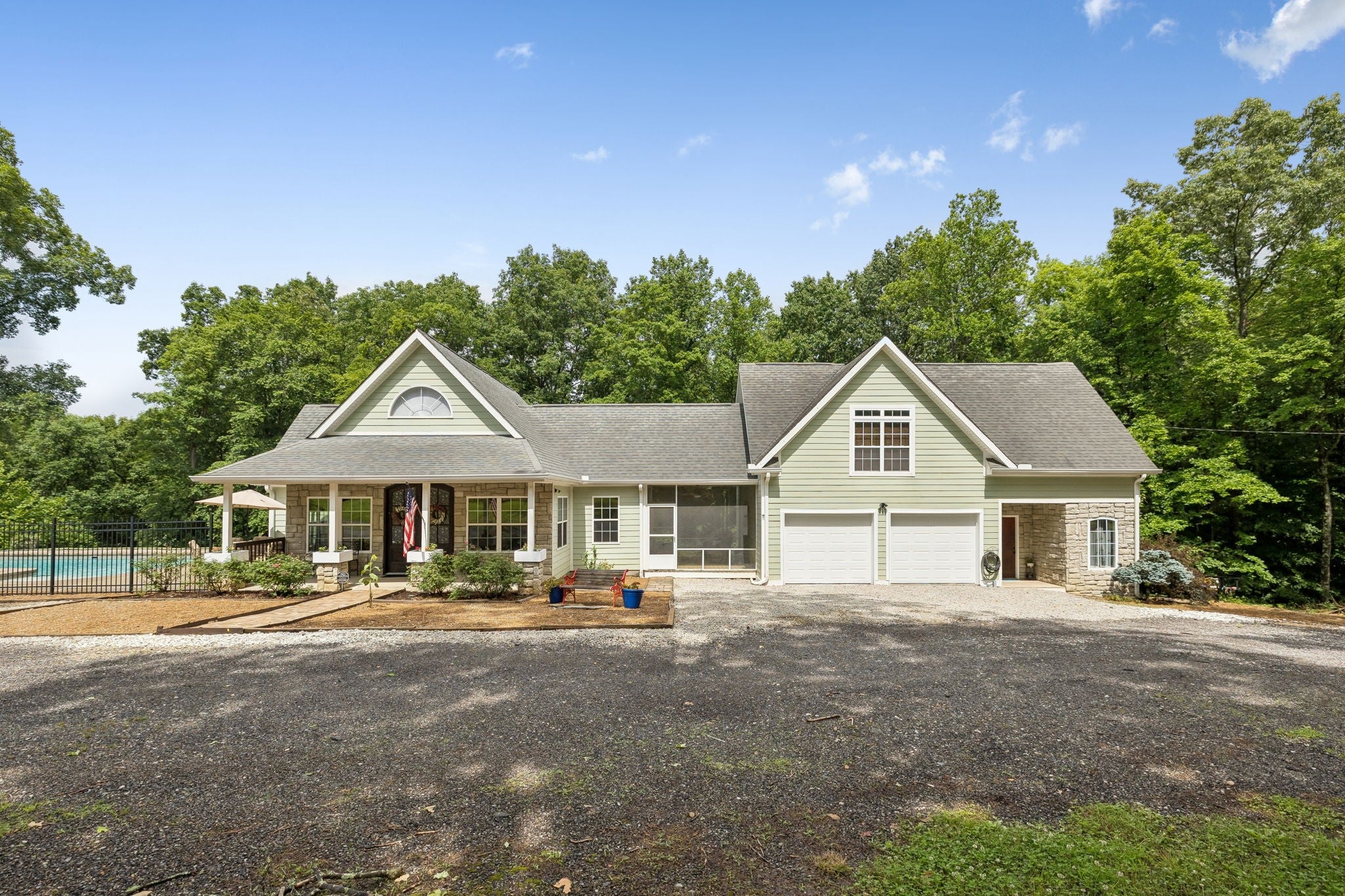 7916 E Plunders Creek Rd — photo