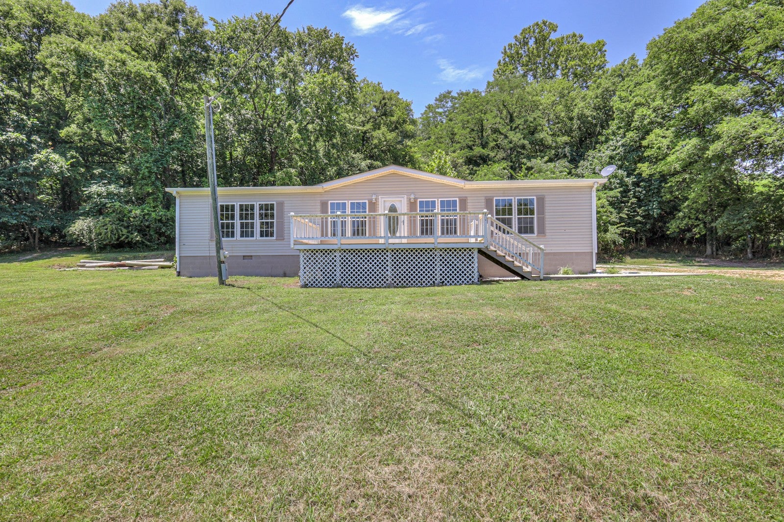 4002 Rippey Lake Rd, Mount Pleasant, TN 38474